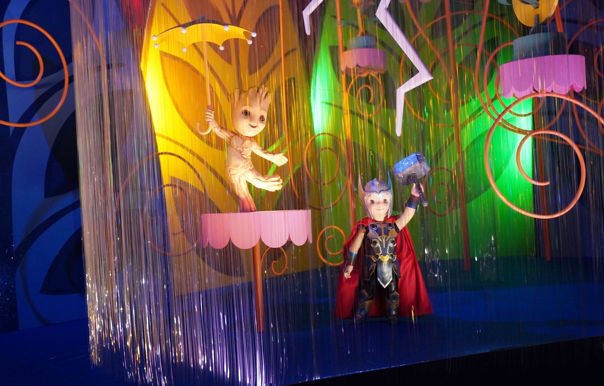 ディズニーランド】マーベル映画ファン大歓喜…「最高だぞ！！」「これ