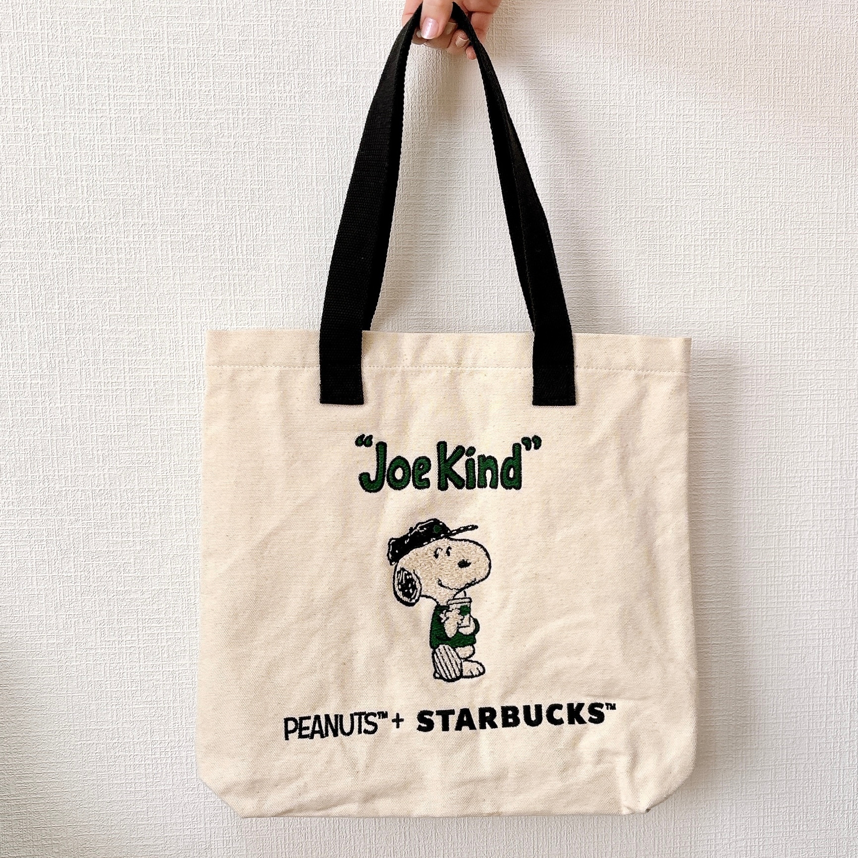スタバ×ピーナッツの「大容量トートバッグ」が買って大正解