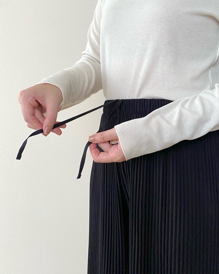 ユニクロ新作の「楽ちんパンツ」かわいすぎて本気で推します