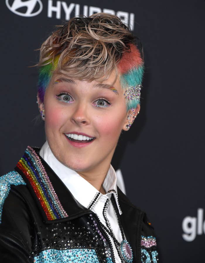 JoJo Siwa's Suit At Billboard Women In Music Goes Viral