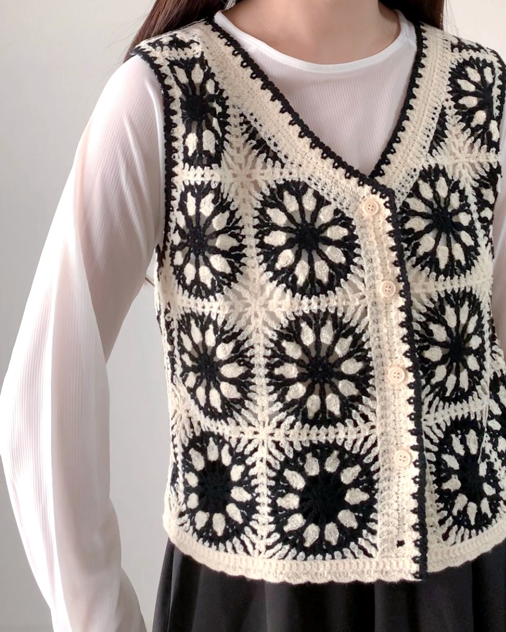 しまむらの「ハナパッチワークベスト」