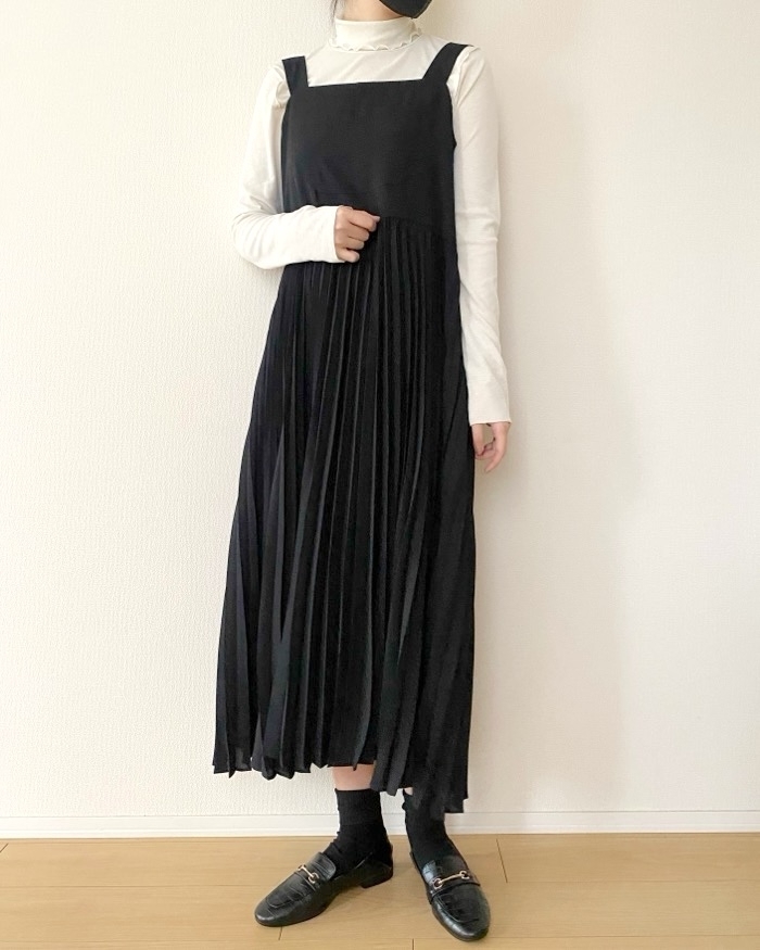 ユニクロの「プリーツストラップワンピース」