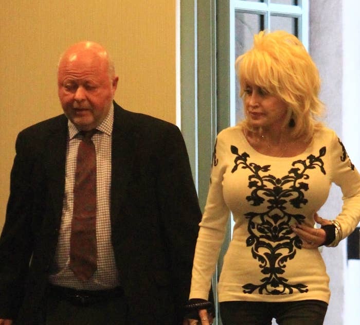 Dolly Parton's Husband Carl Thomas Dean Dead At 82