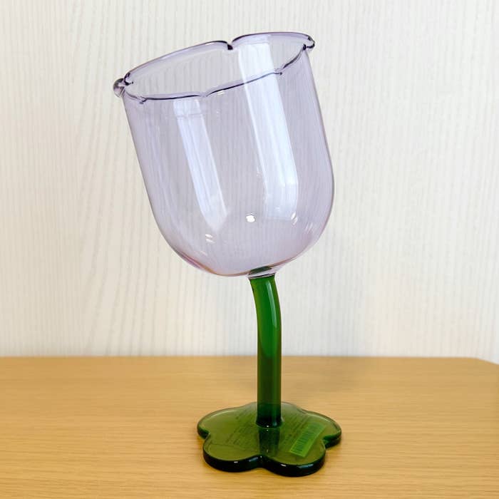 フランフランずるい、こんなに可愛い「お花みたいなグラス」買っちゃう 
