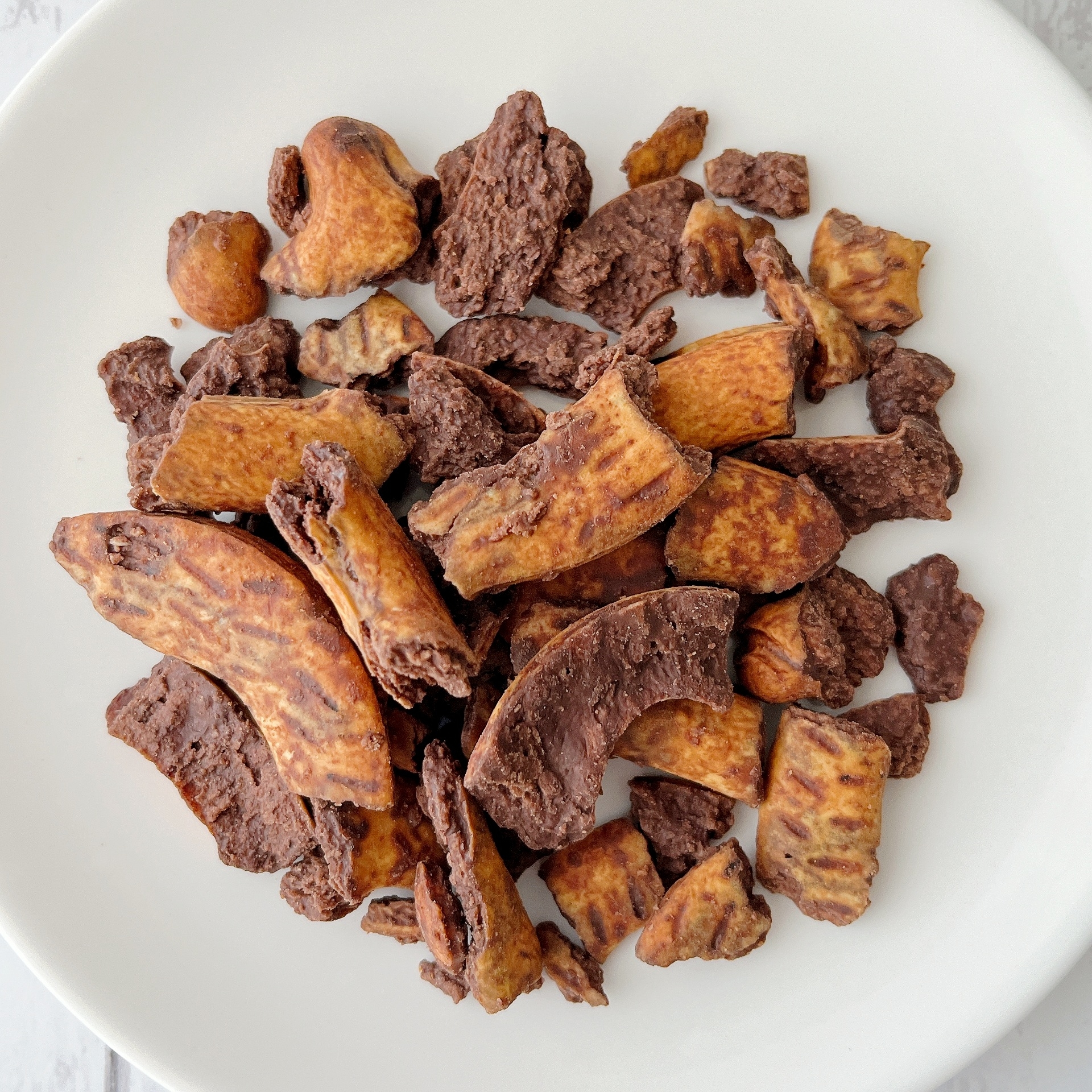 無印良品の「クラックプレッツェル チョコレート」