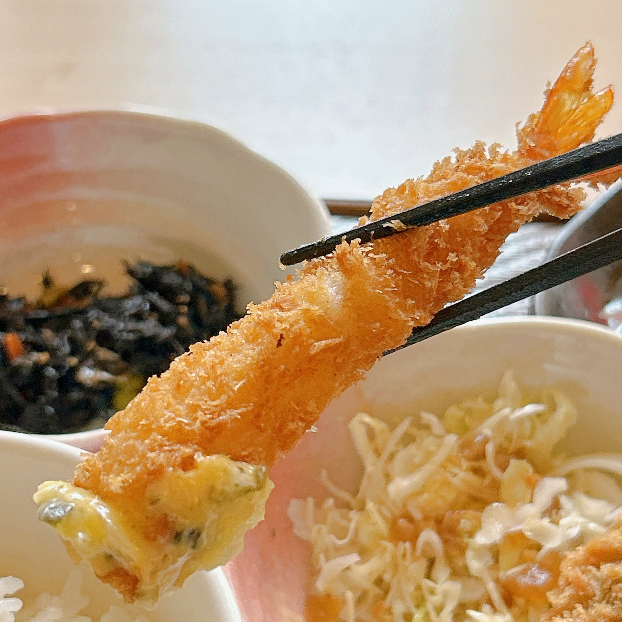 ガストの「お好み和膳 彩り野菜の黒酢から揚げ」