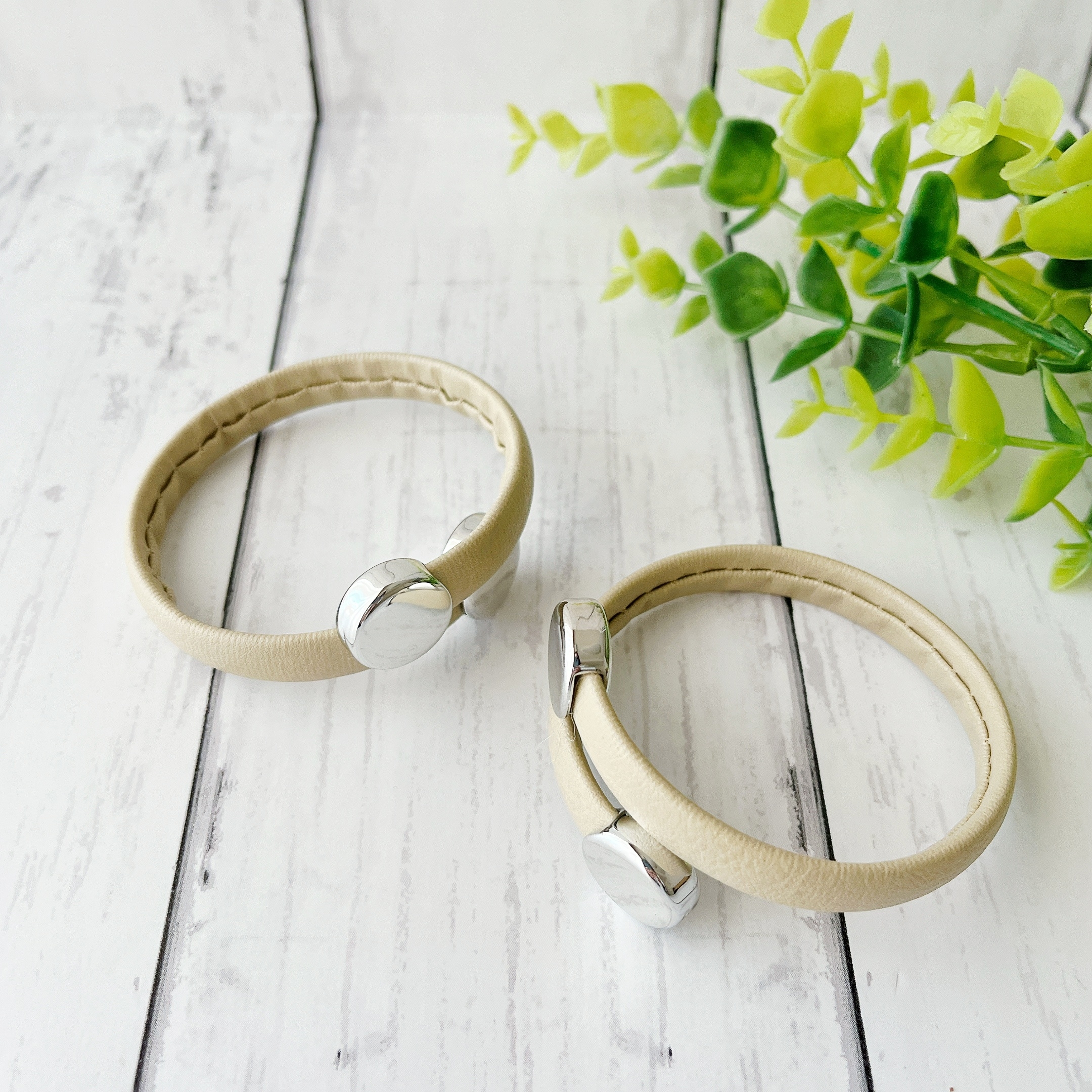 DAISO(ダイソー)の「らくらくアームバンド」