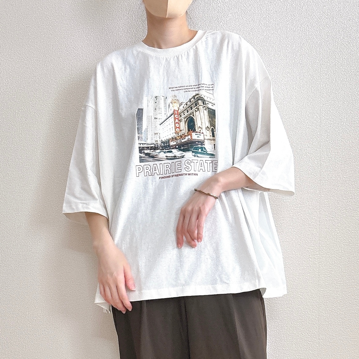 ニコアンド「バック布帛CITYフォトTシャツ」