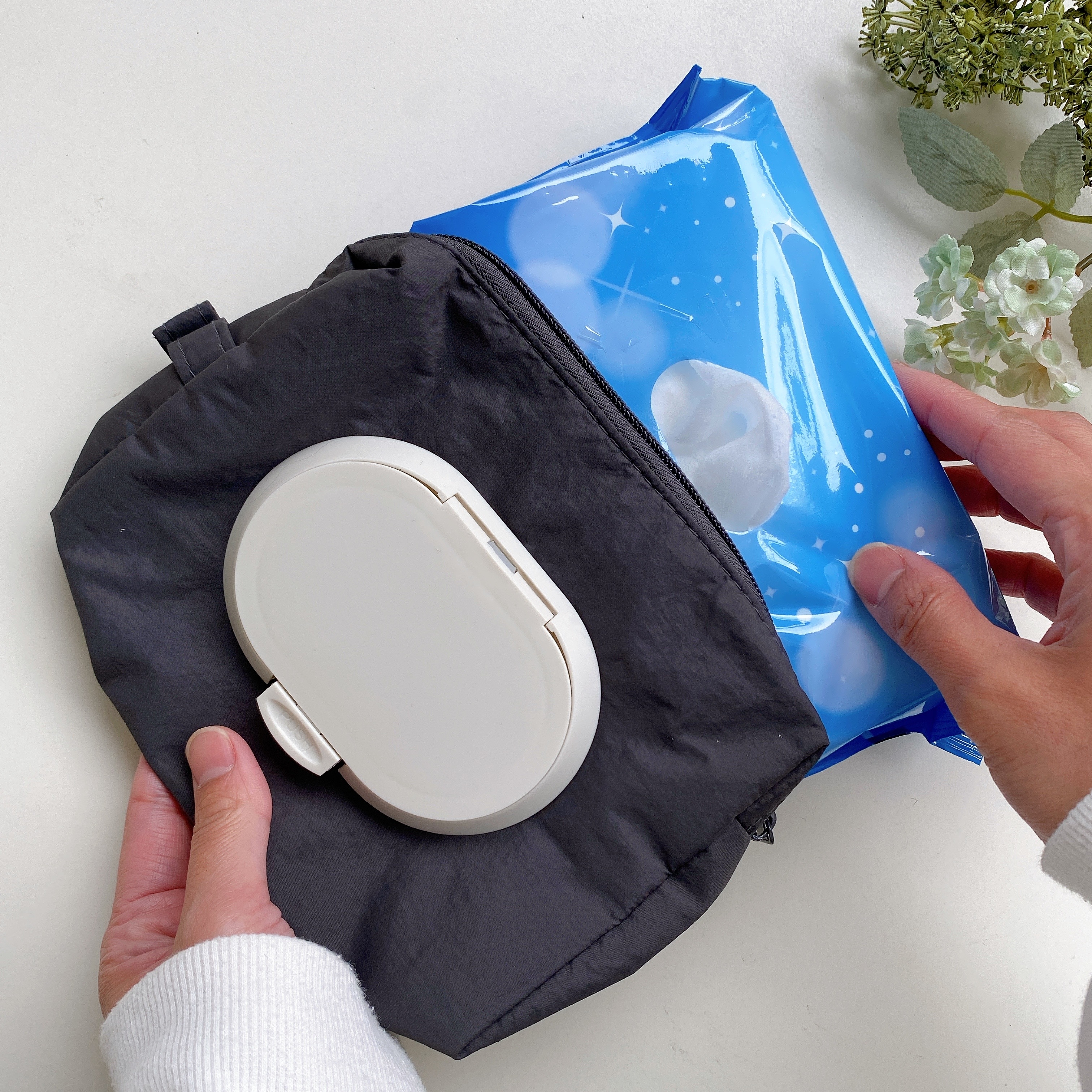 3COINS「おしりふきポーチ／KIDSおでかけ」