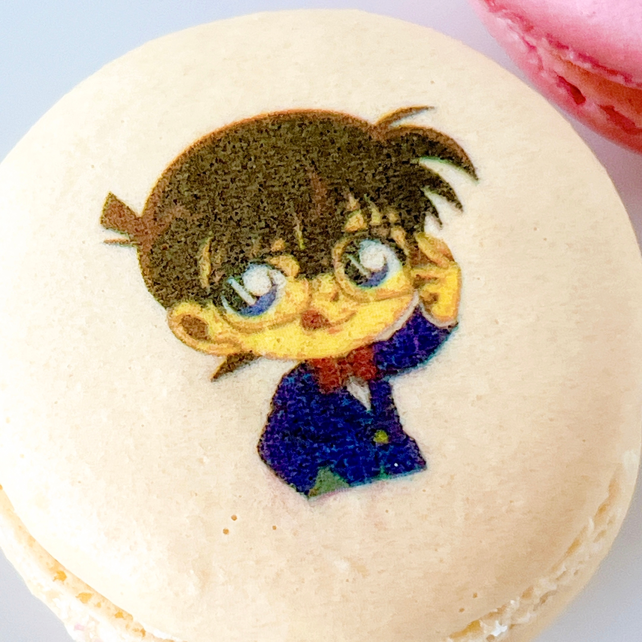 FamilyMart(ファミリーマート)「コナンマカロン ミルキー味&苺ミルキー味」