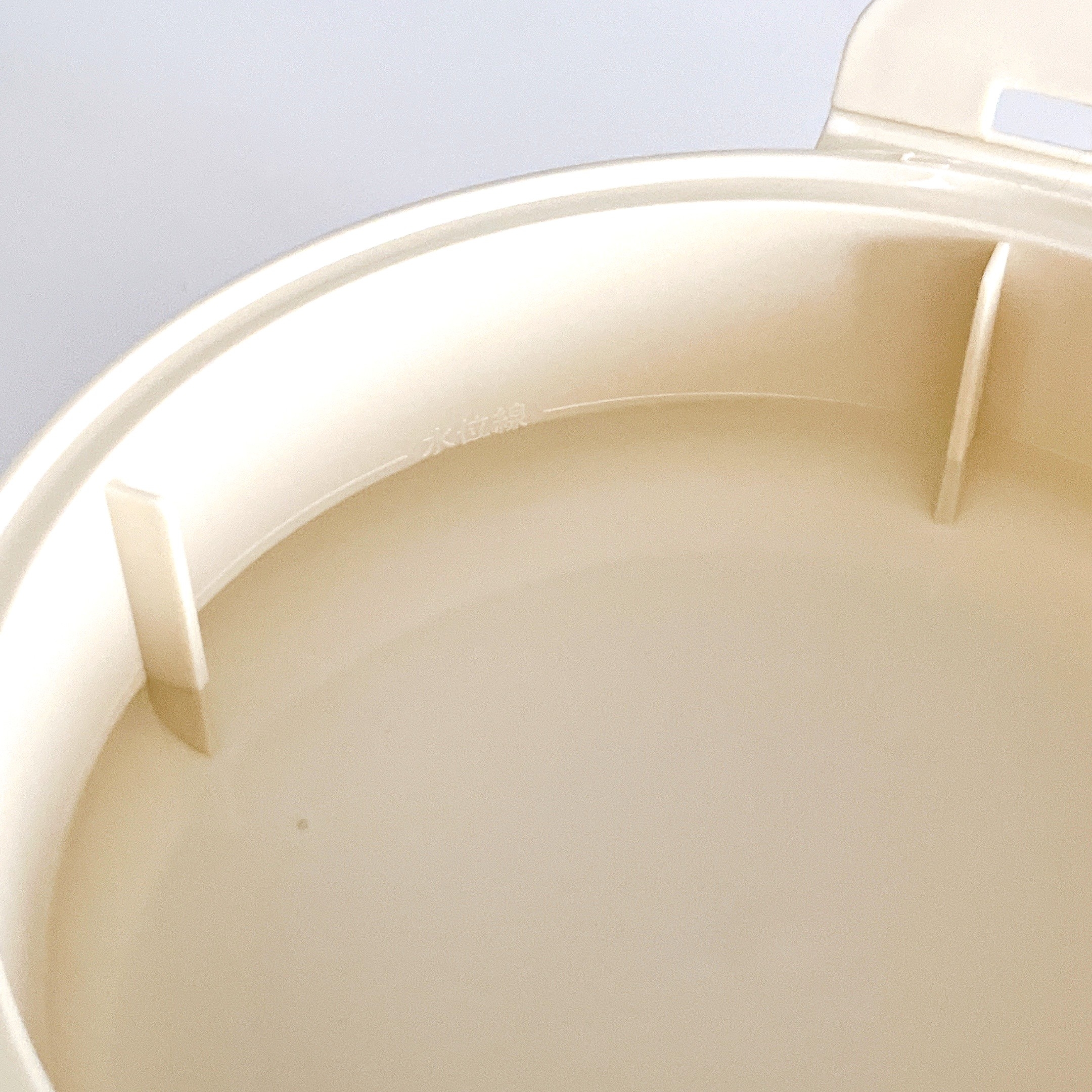 3COINSの「《レンジで簡単》ゆでたまごメーカー/KITINTO」