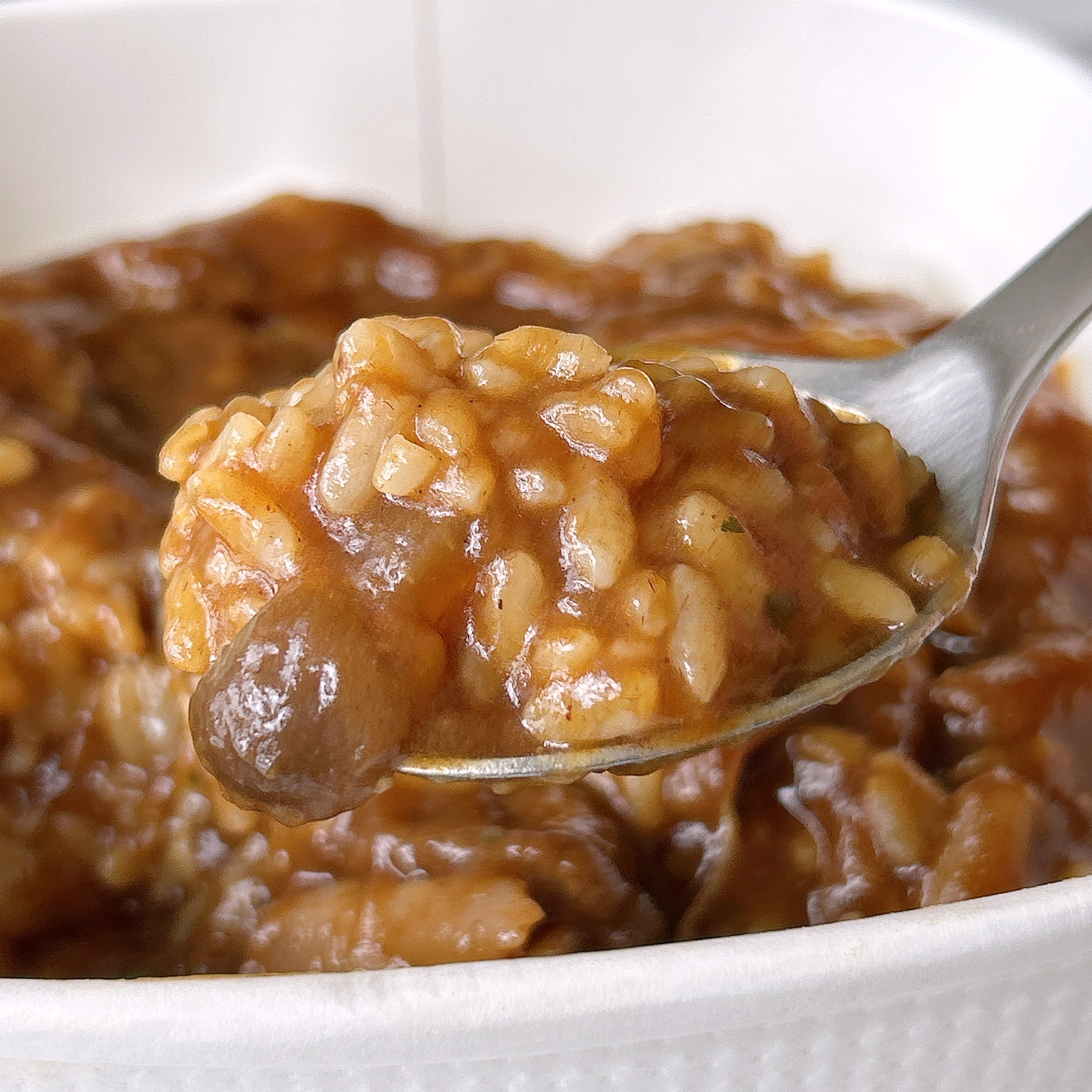 セブン-イレブンの「牛肉の旨みとけこむ ハヤシライス」