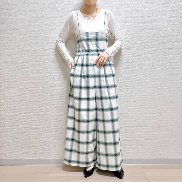 ローリーズファーム「オンブレチェックベアサロペット」