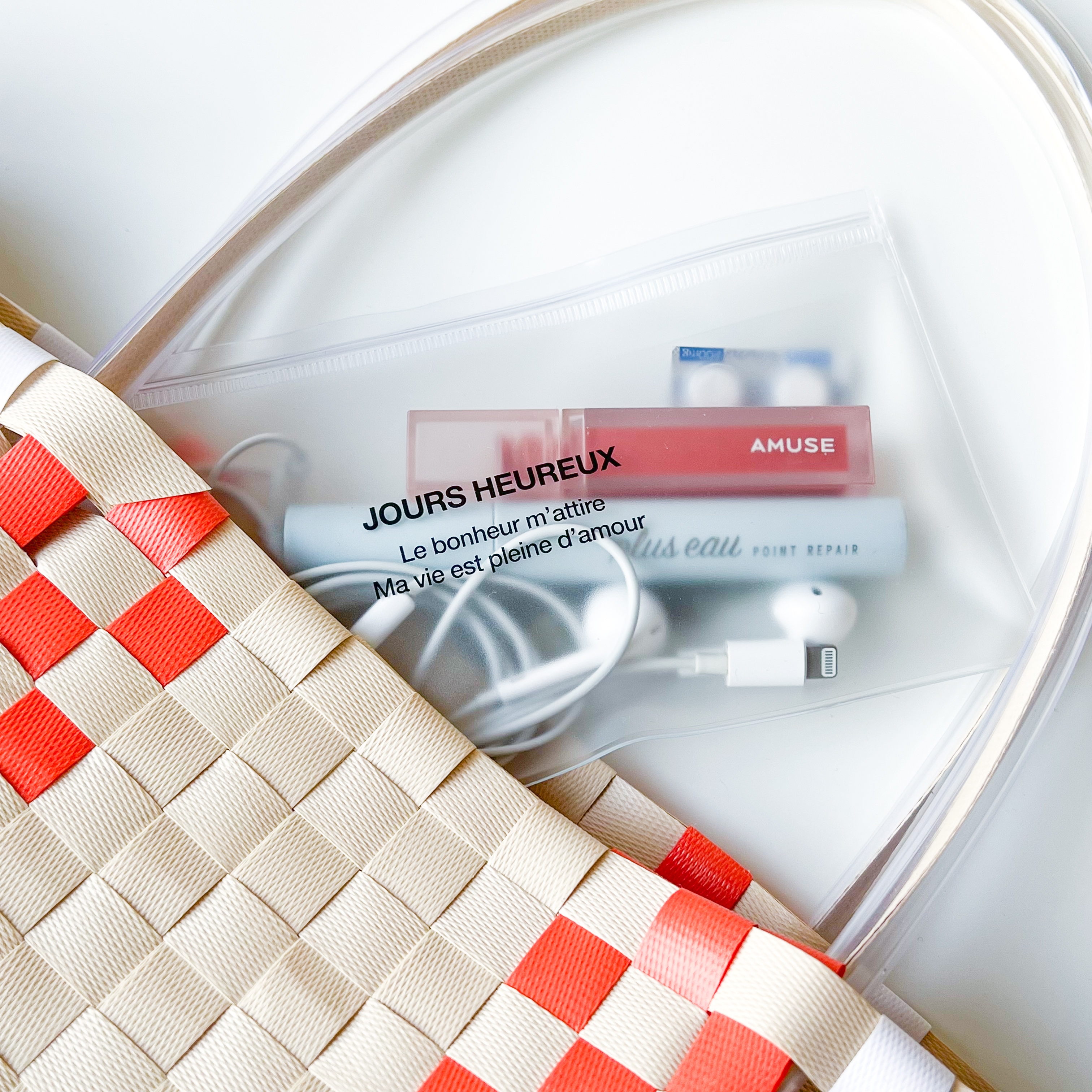 CanDo(キャンドゥ)の「フラットケース 仕切り付き」