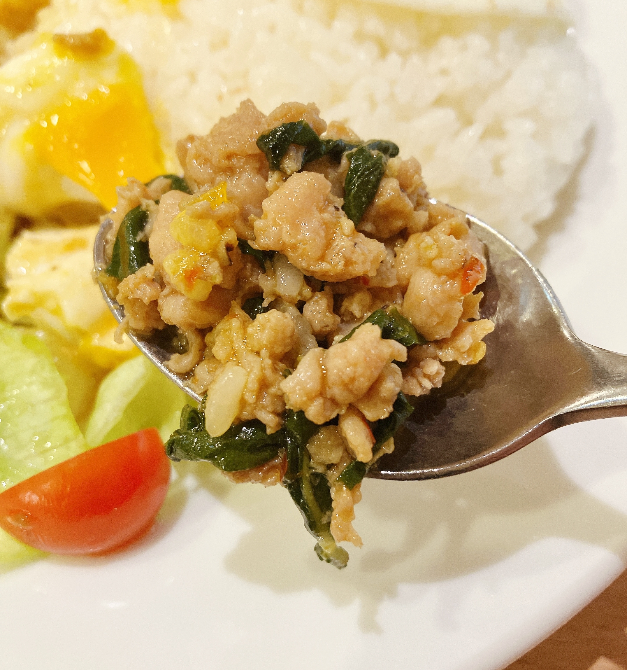 デニーズ「鶏肉のバジル炒めごはん~ガパオ・ガイ」