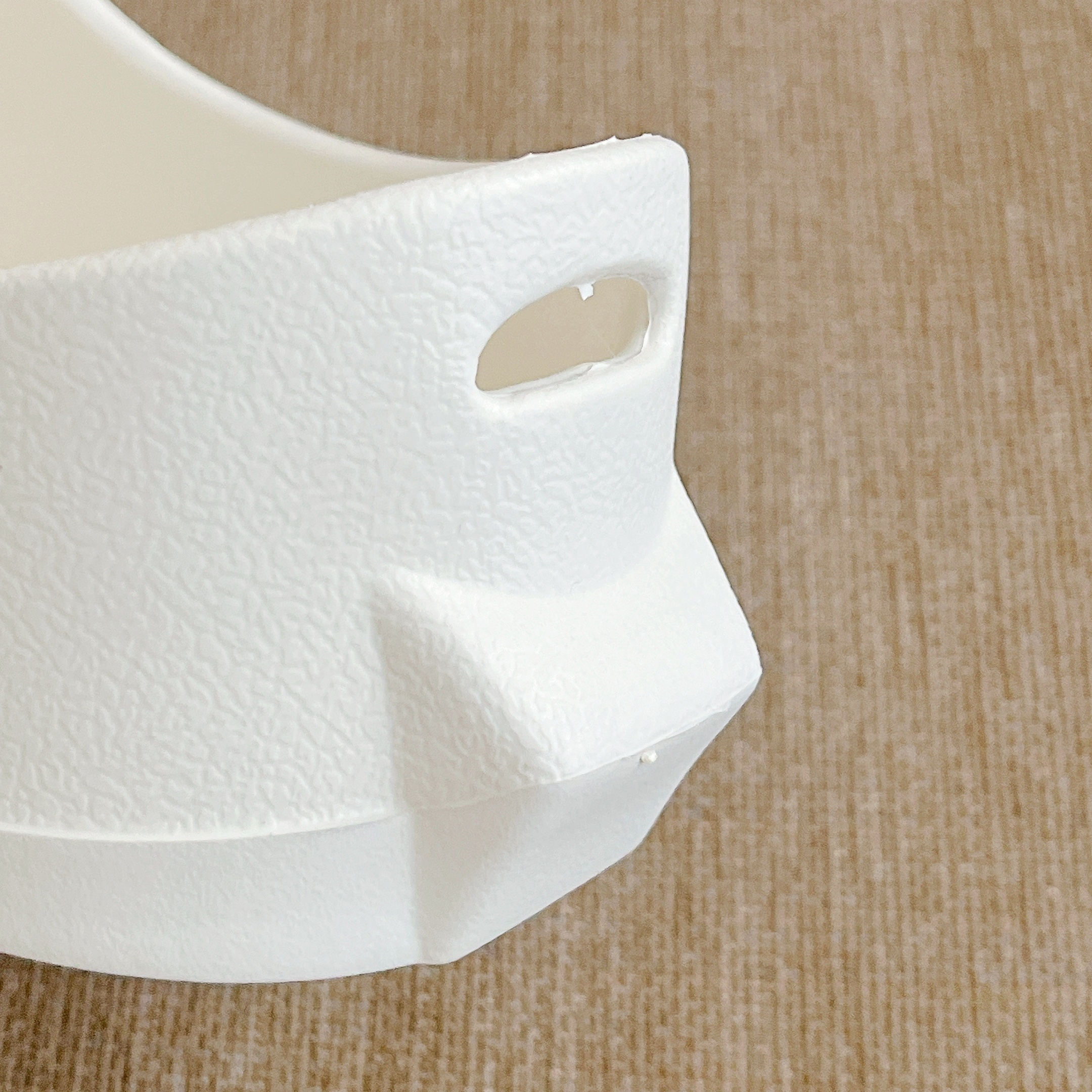 DAISO(ダイソー)の「マグネット付お風呂ブーツ」