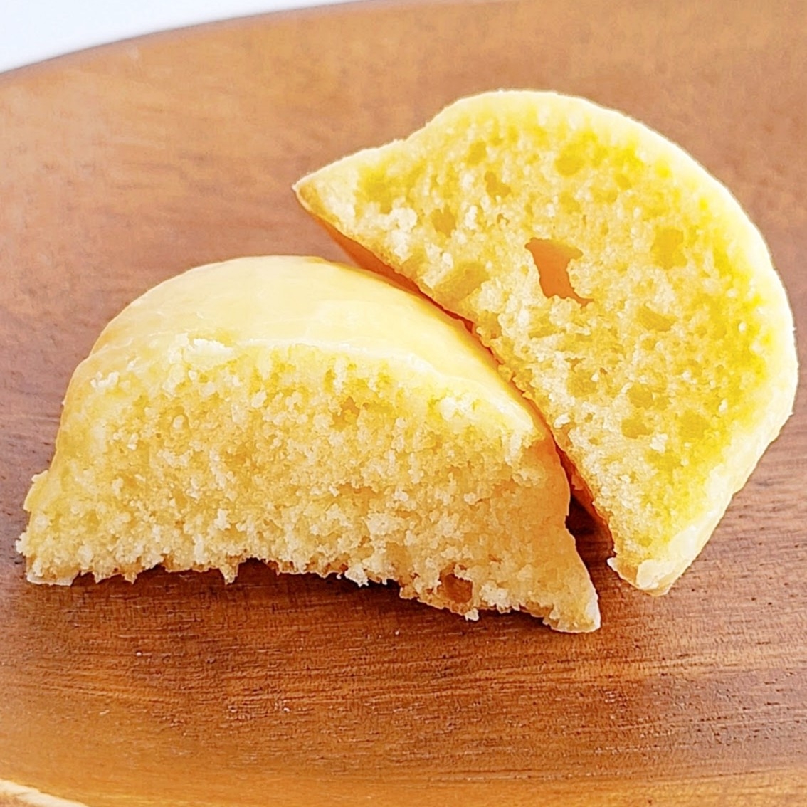 ファミリーマート「しっとりレモンケーキ3個入り」