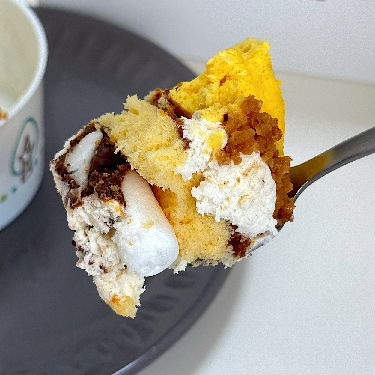 シャトレーゼ「イースターかわいいことりちゃん」