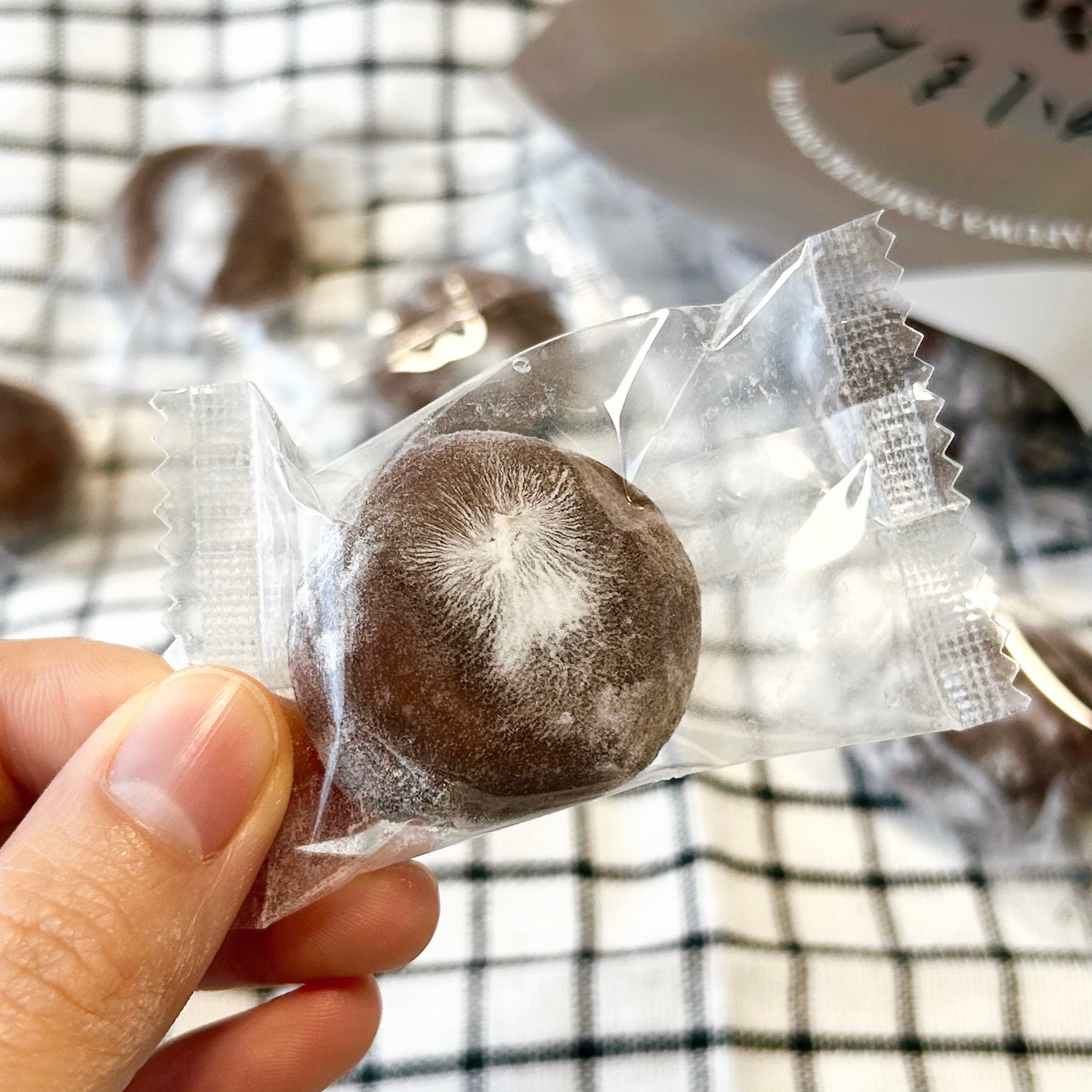 3COINS(スリーコインズ)の「深い焙煎の大人の甘さ コーヒー餅」