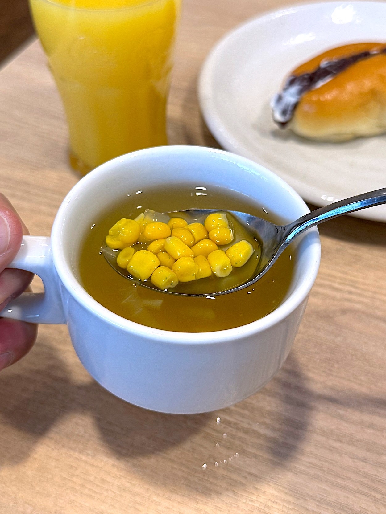 ガストの「コッペパン あんこクリーム」