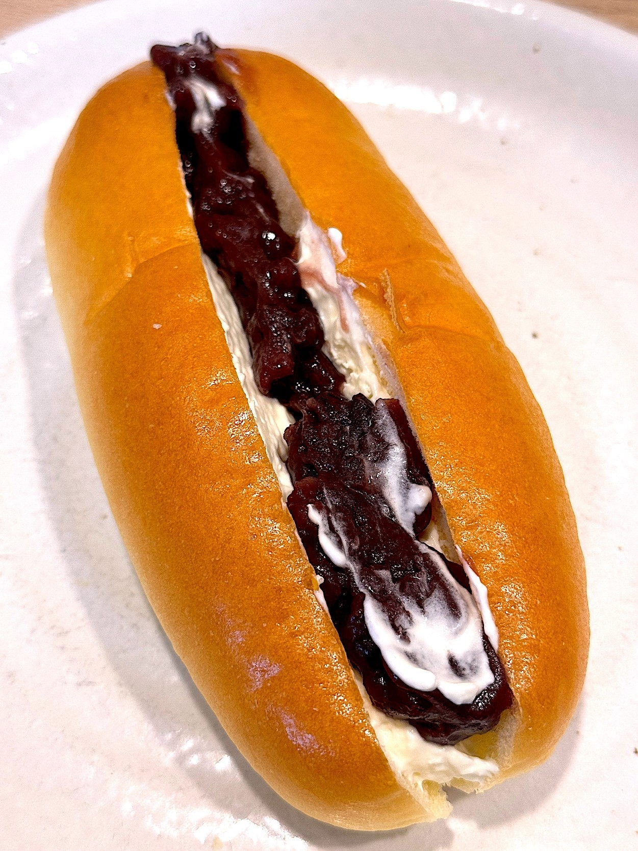 ガストの「コッペパン あんこクリーム」