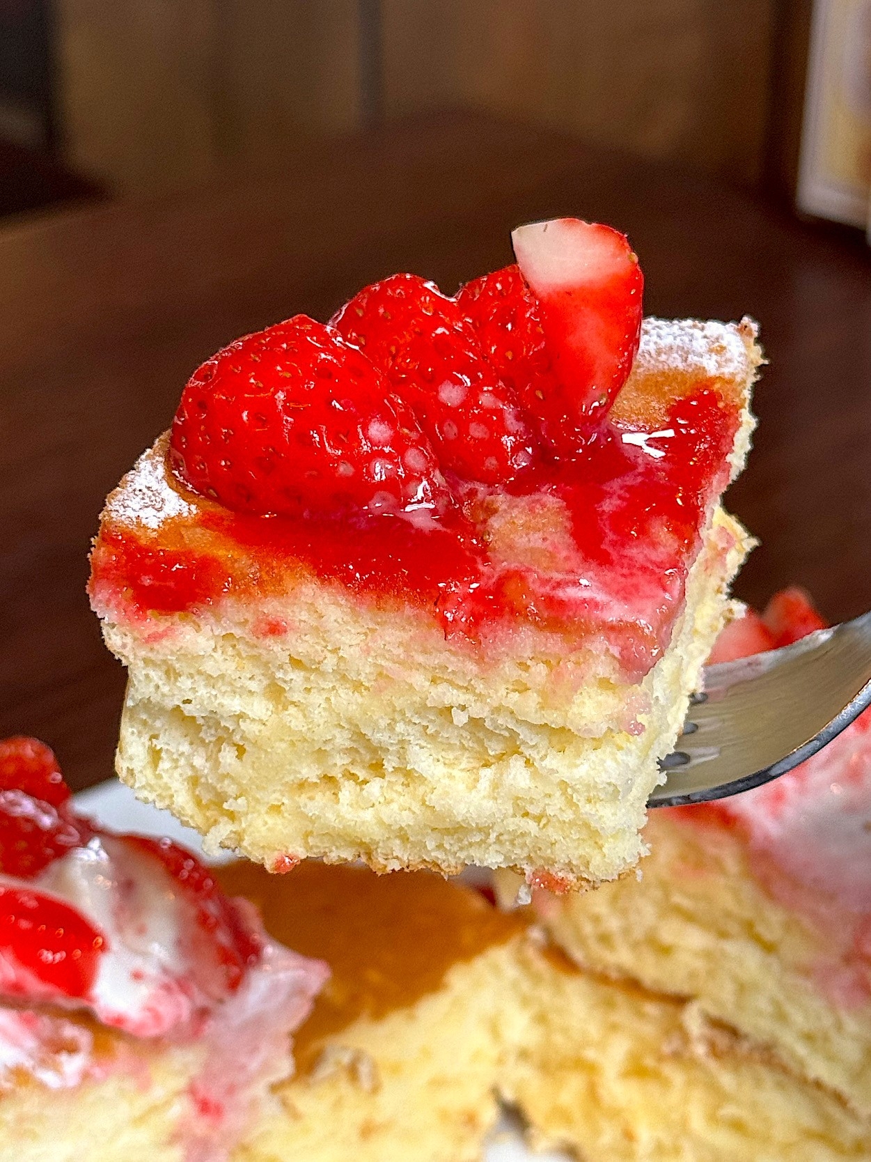 星乃珈琲の「苺たっぷりスフレパンケーキ/ダブル」