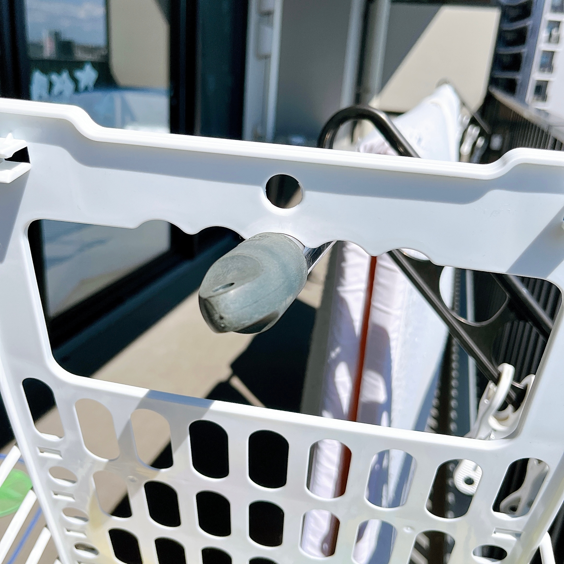 DAISO(ダイソー)の「折り畳み式ランドリーバスケット」