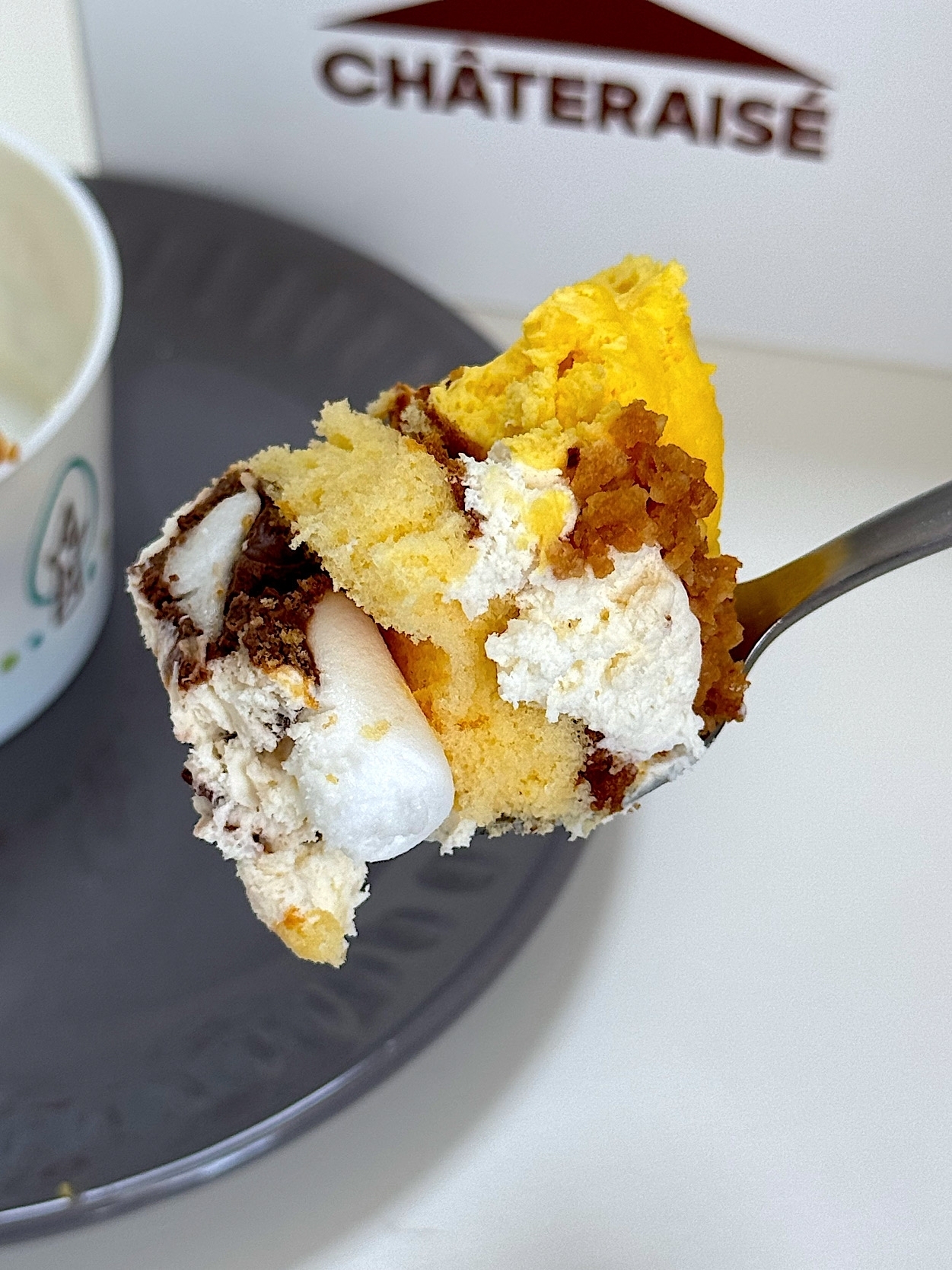 シャトレーゼ(Chateraise)の「イースターかわいいことりちゃん」