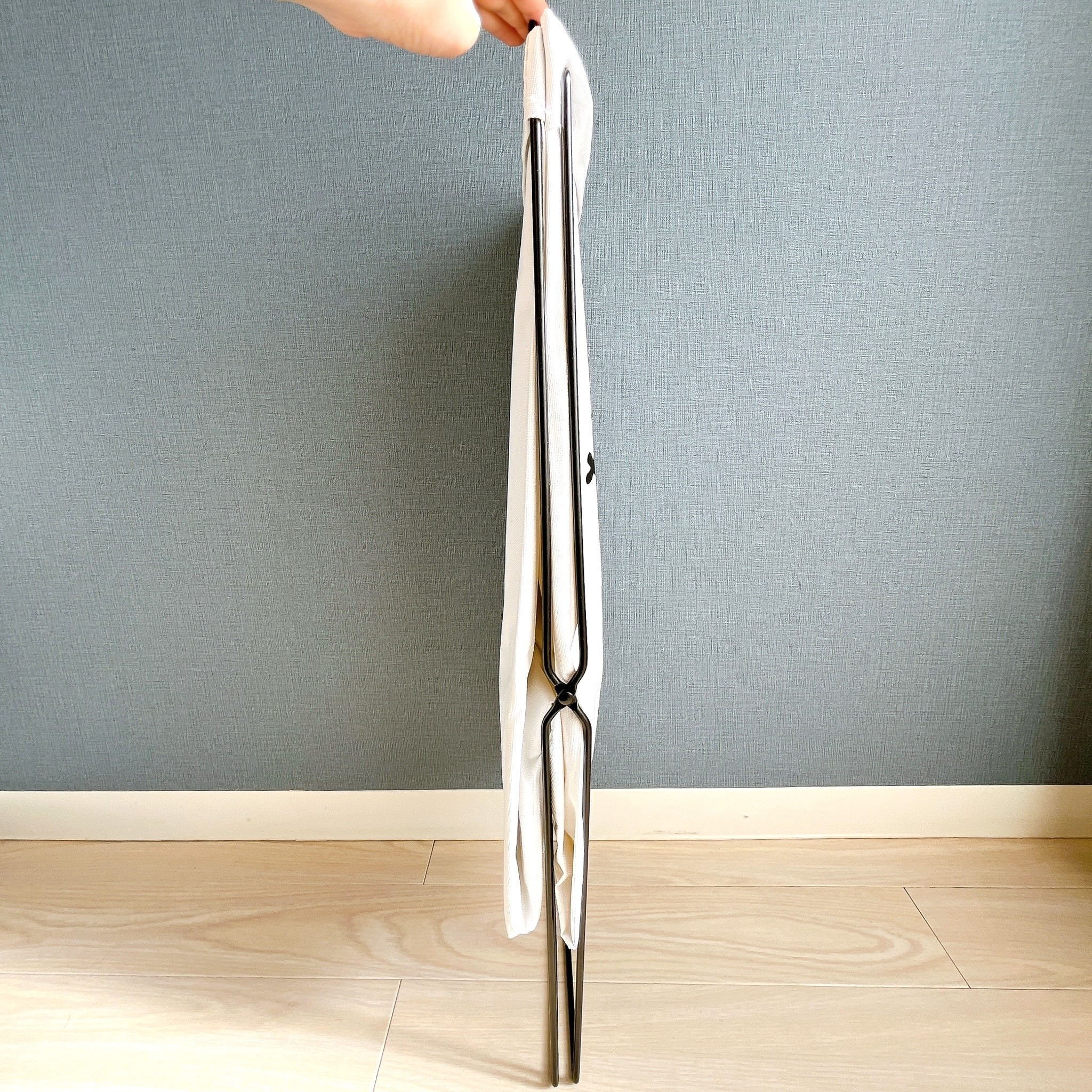 ニトリの「折り畳めるランドリーバスケット(顔だけミッフィー 縦型)」