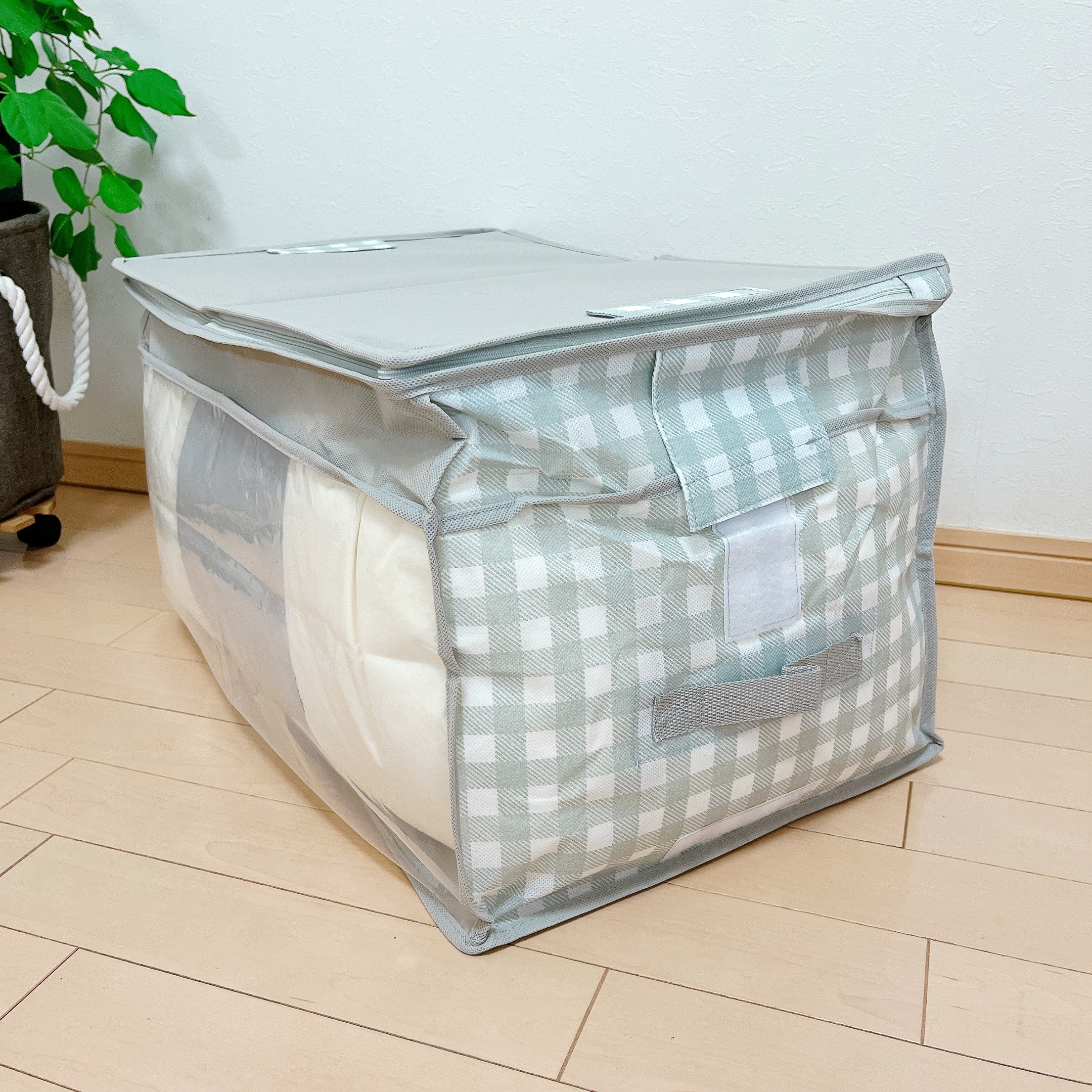 CAINZ(カインズ)の「コンパクトになる羽毛ふとん収納袋」