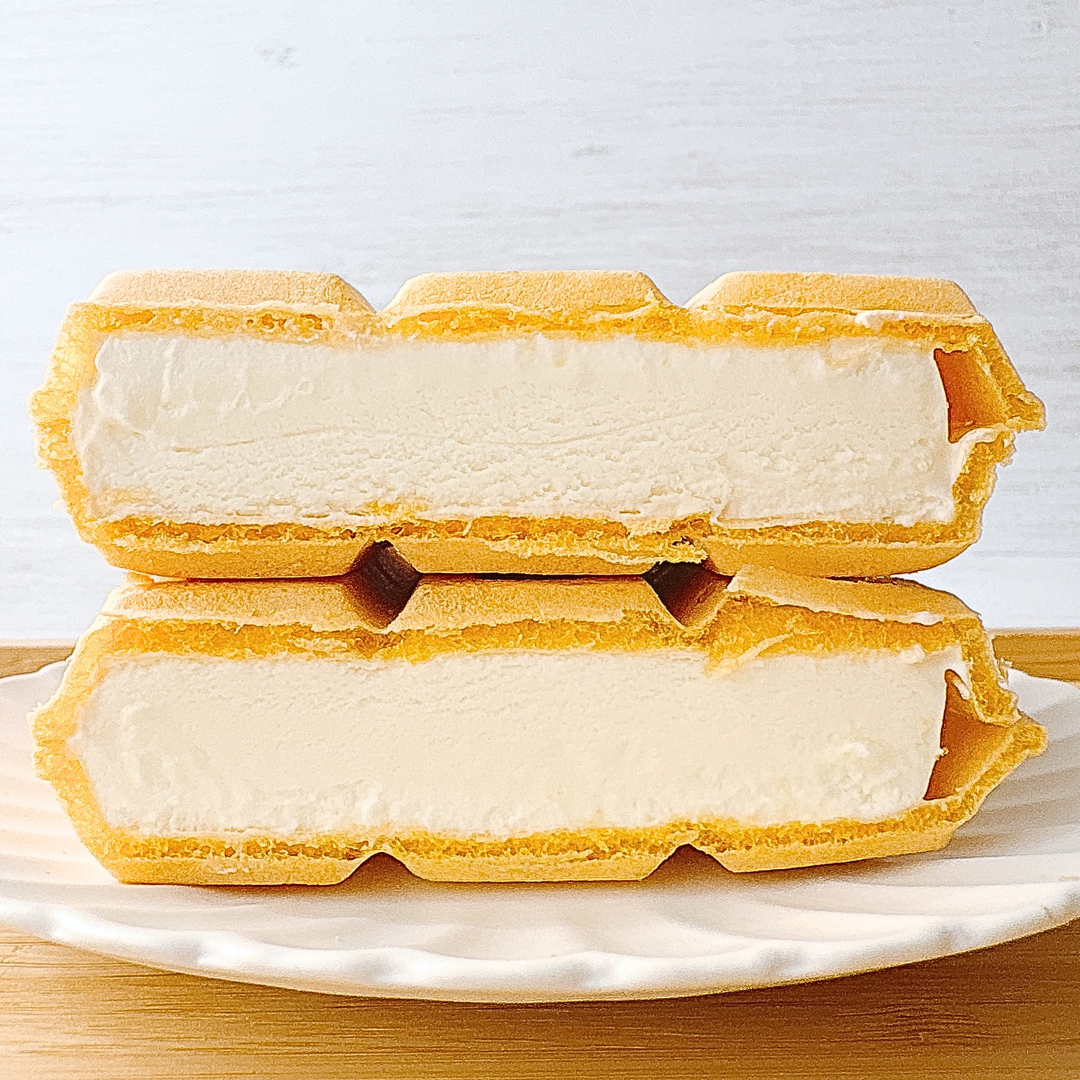 ファミリーマート「でっかいバニラモナカ」