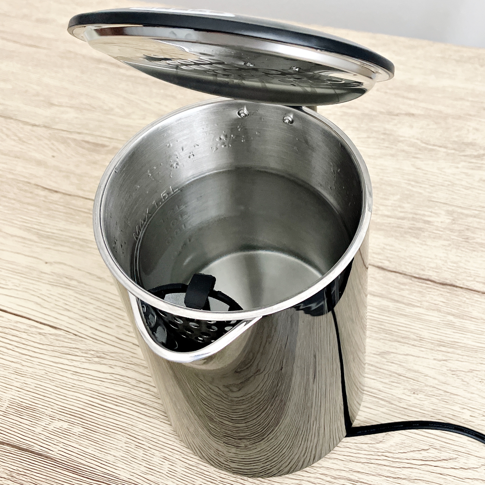 ニトリの「温度調整式電気ケトル(1.5L BC2S01 ブラック)」