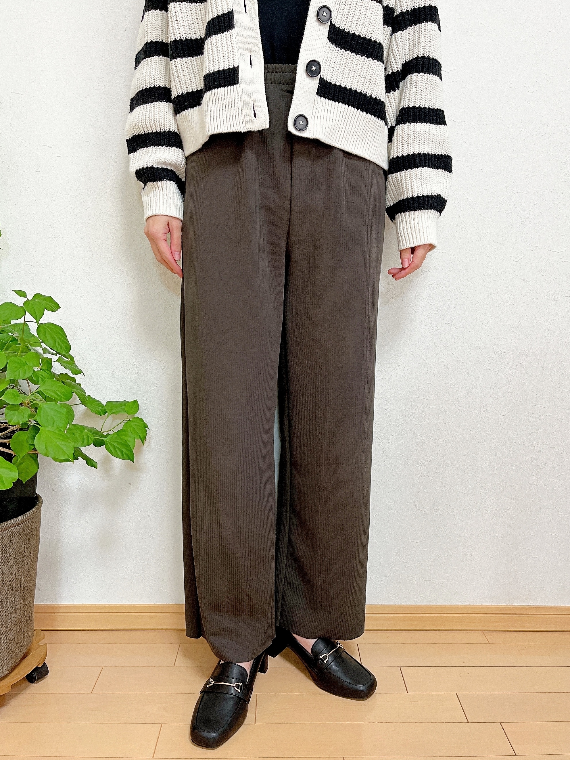 ハニーズの「セルフカットワイドパンツ」