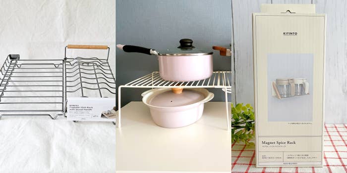 スリーコインズの「ウッドハンドル折りたたみディッシュラック/KITINTO」「伸縮ラック/KITINTO」「マグネットスパイスラック/KITINTO」