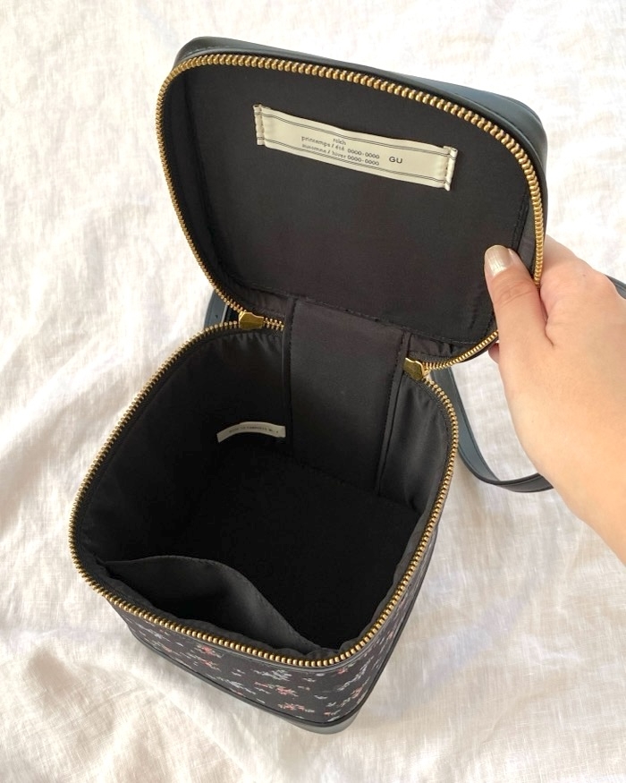 GUの「バニティバッグ(フラワー) by rokh」