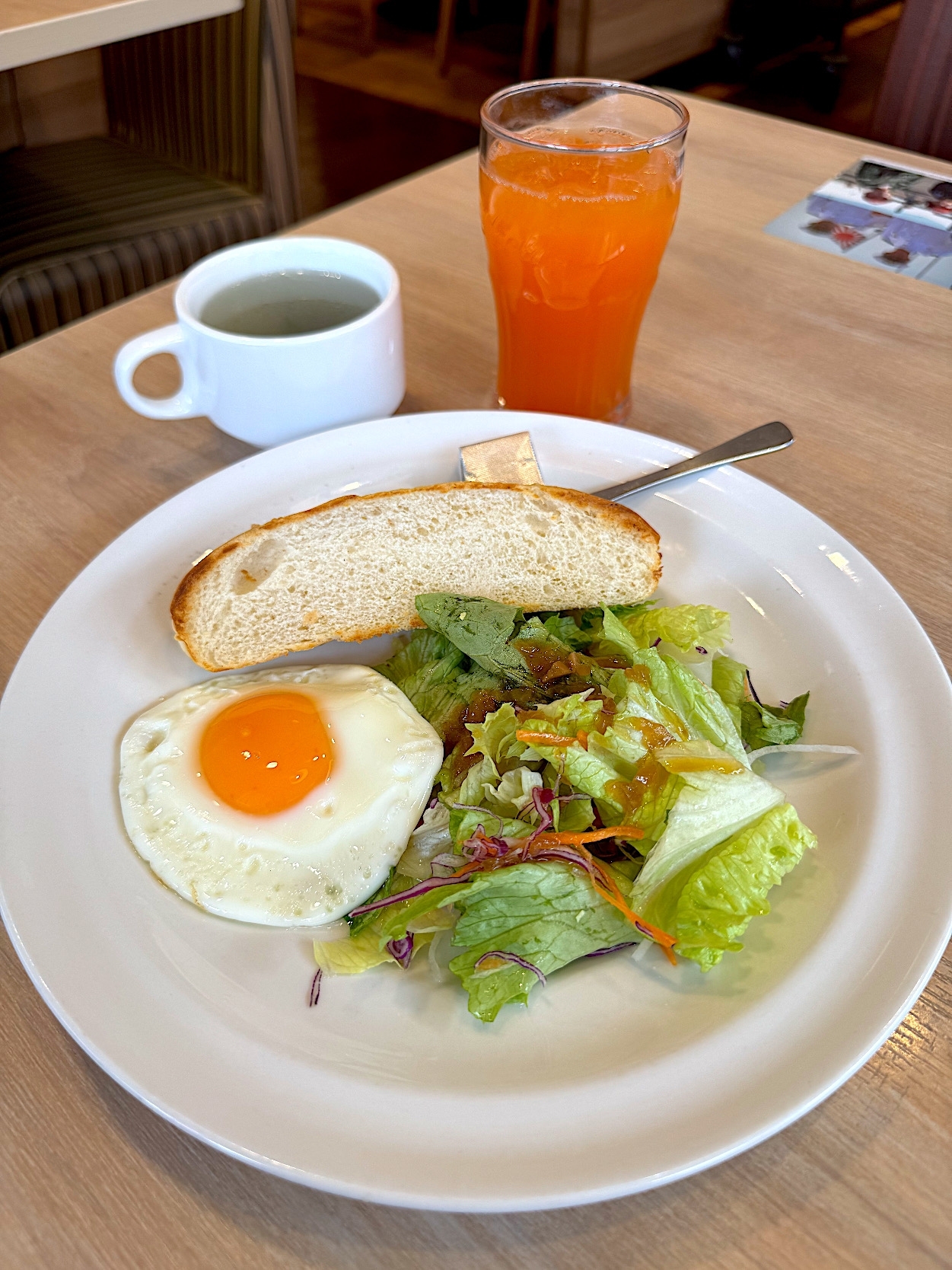 ガストの「ライトモーニングプレート」