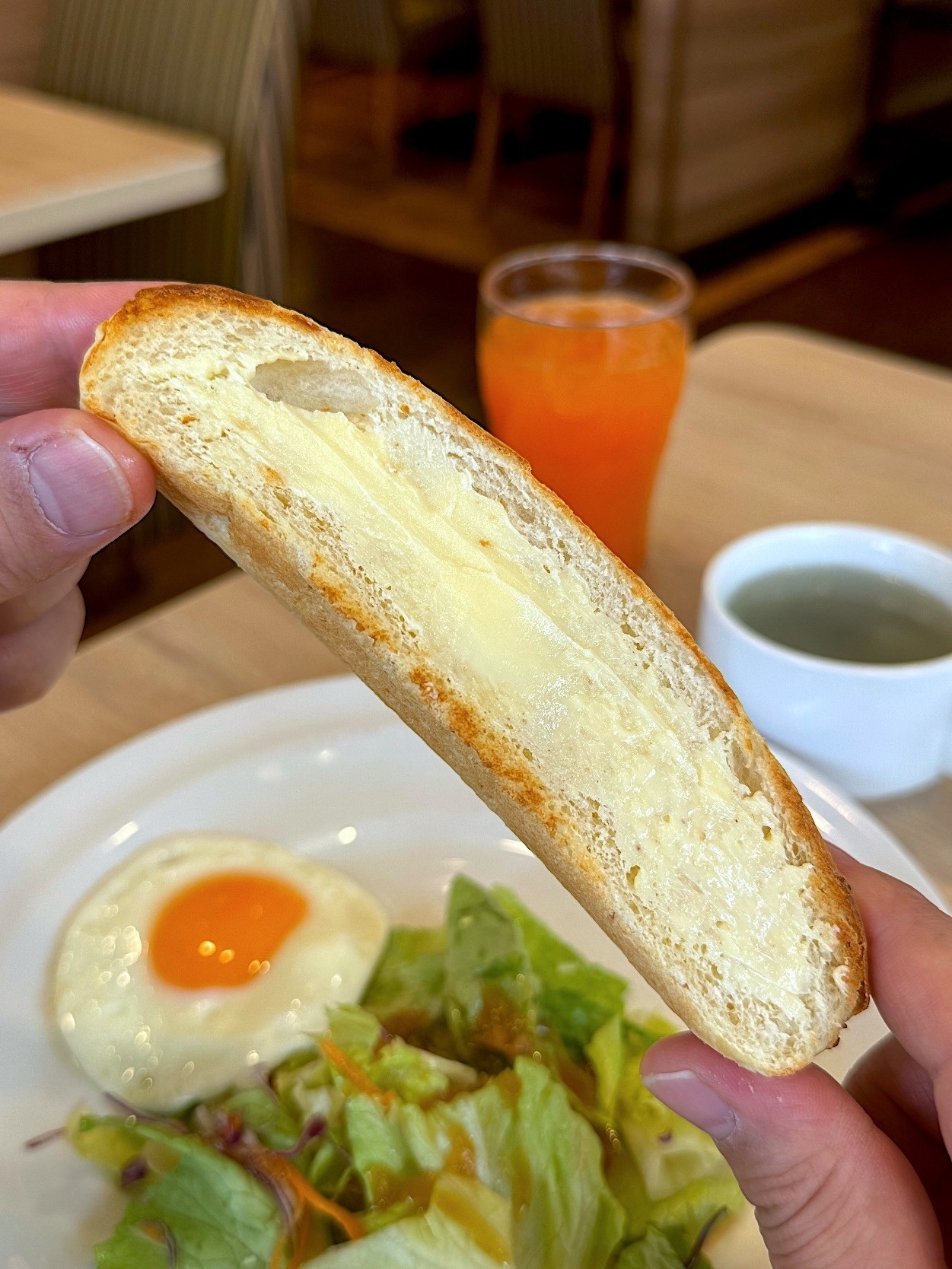 ガストの「ライトモーニングプレート」