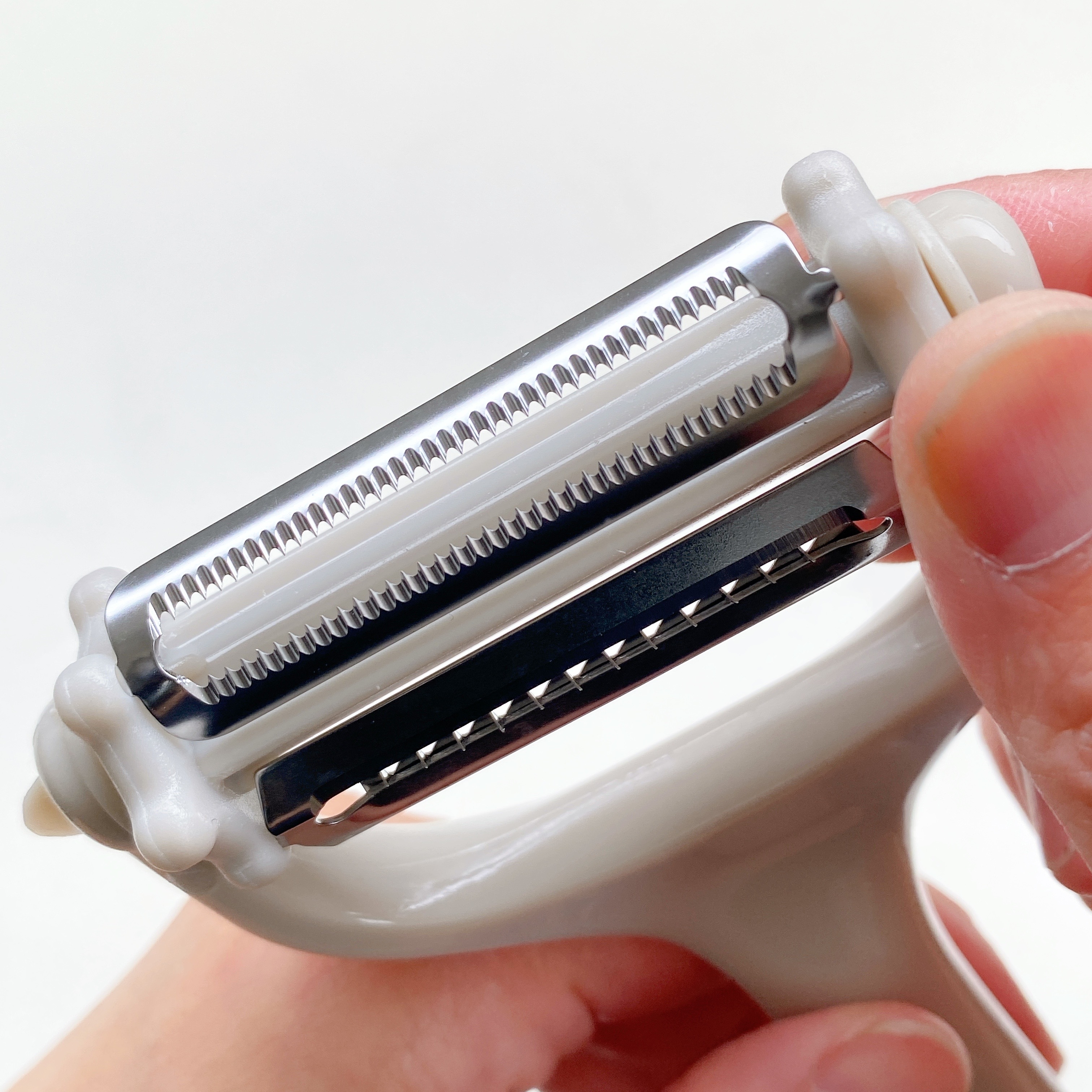 ニトリ「【デコホーム商品】3WAYピーラー(モカ SL001)」