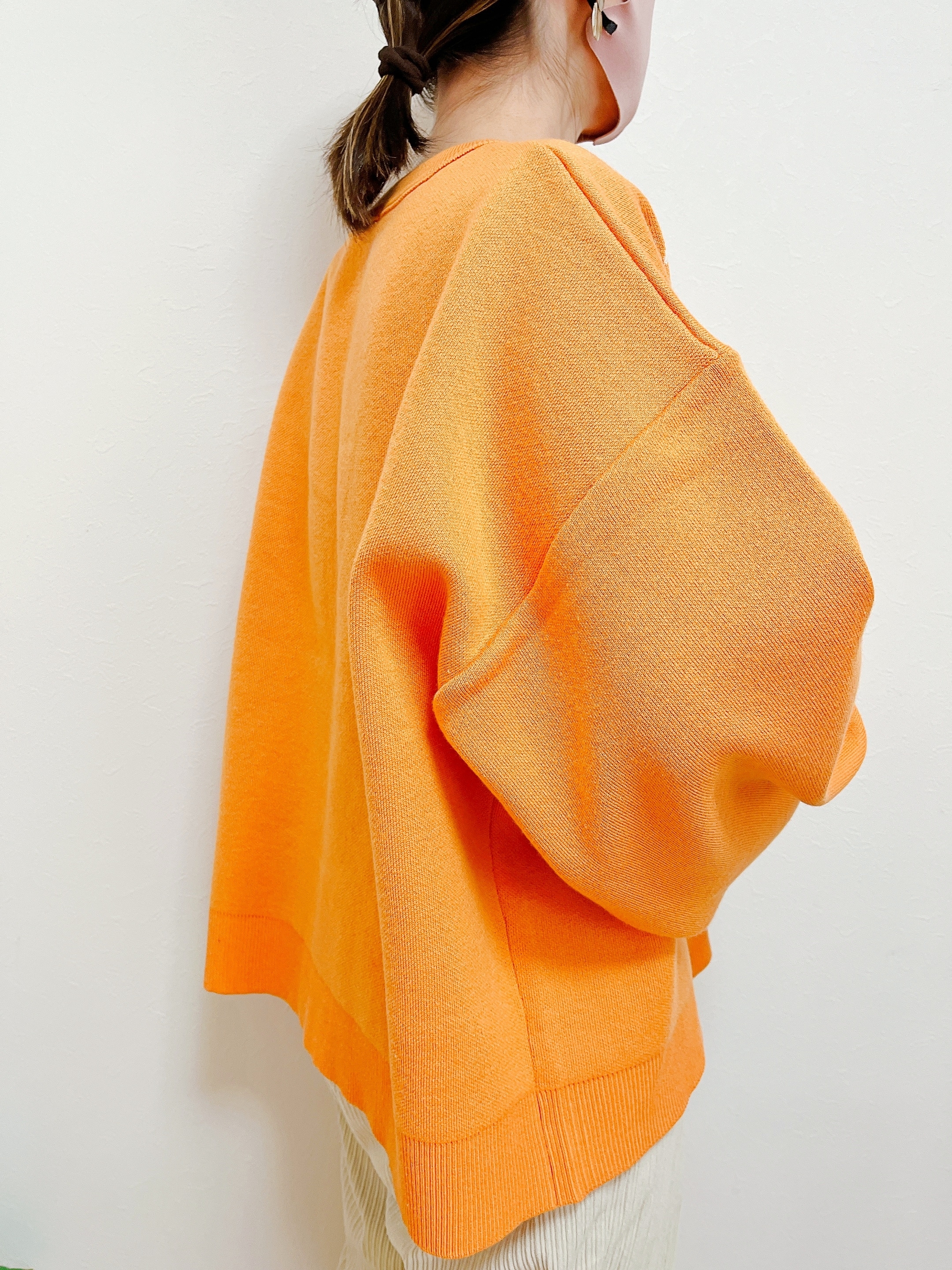 ニコアンド「コードモチーフ＆ロゴプルオーバー」