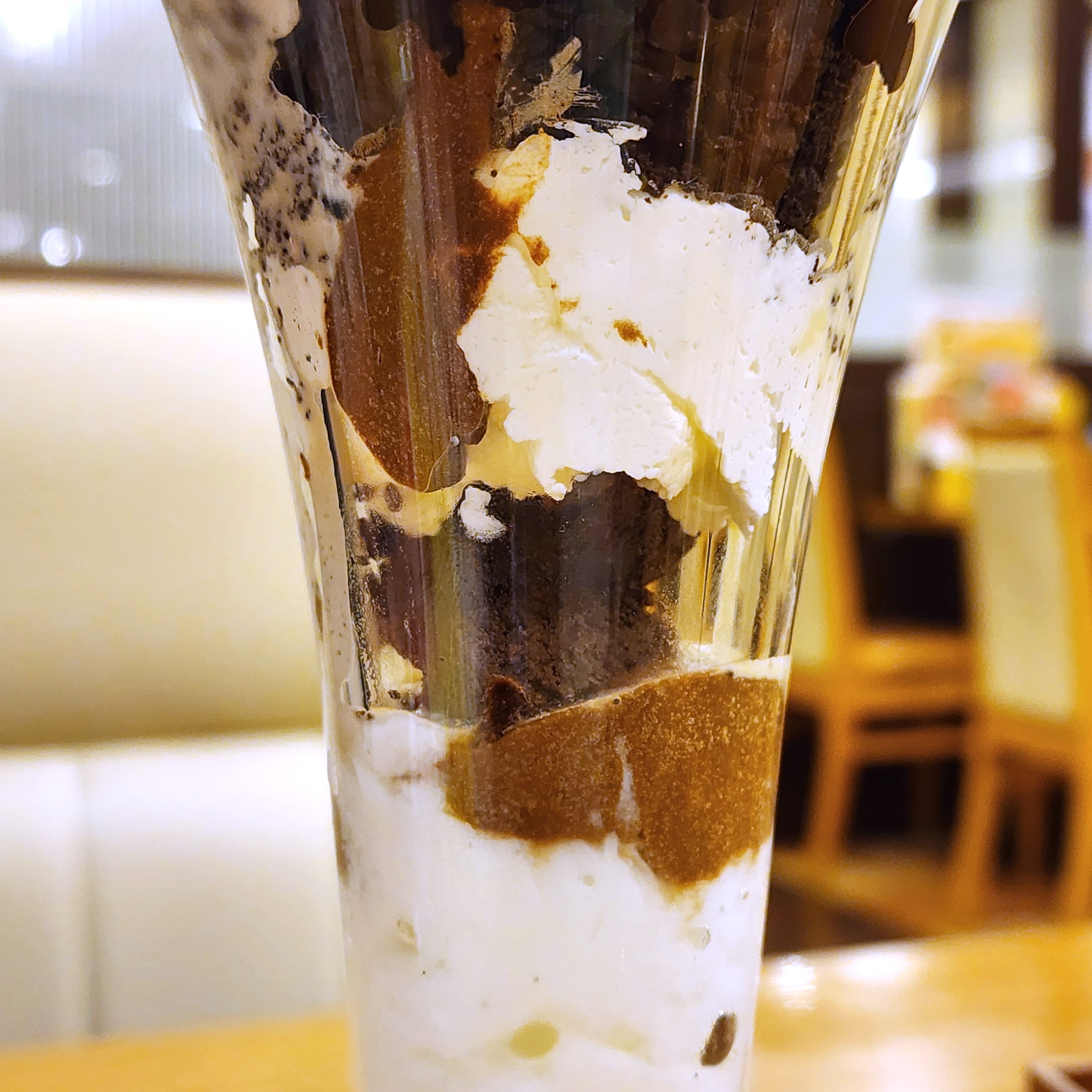 COCO'S(ココス)「クッキー&クリームパフェ」