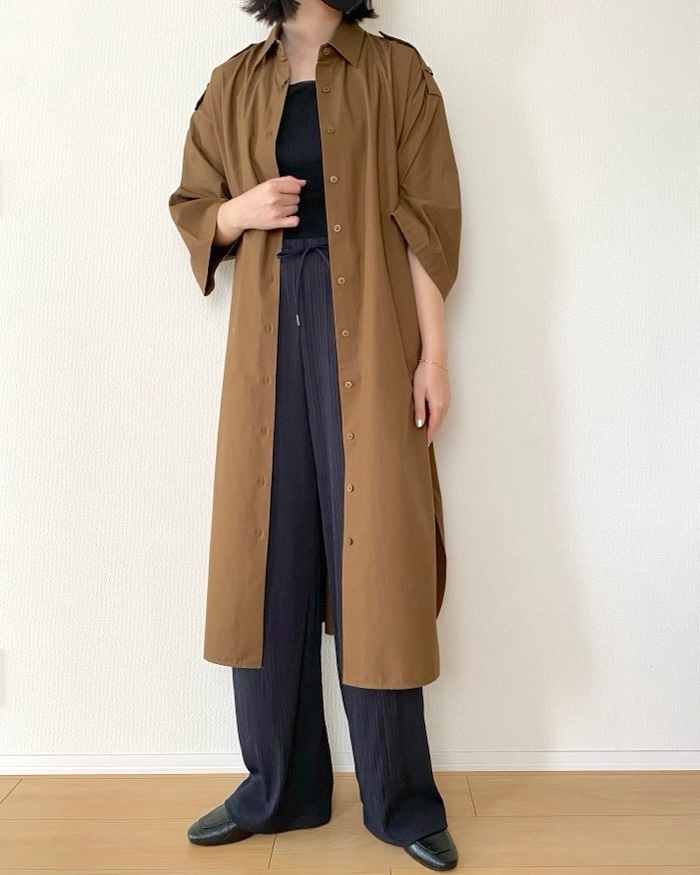 ユニクロの「コットンオーバーサイズシャツワンピース/5分袖」