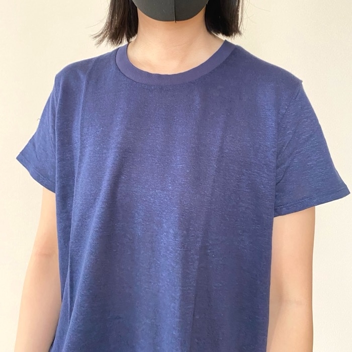 ユニクロの「リネンクルーネックT」