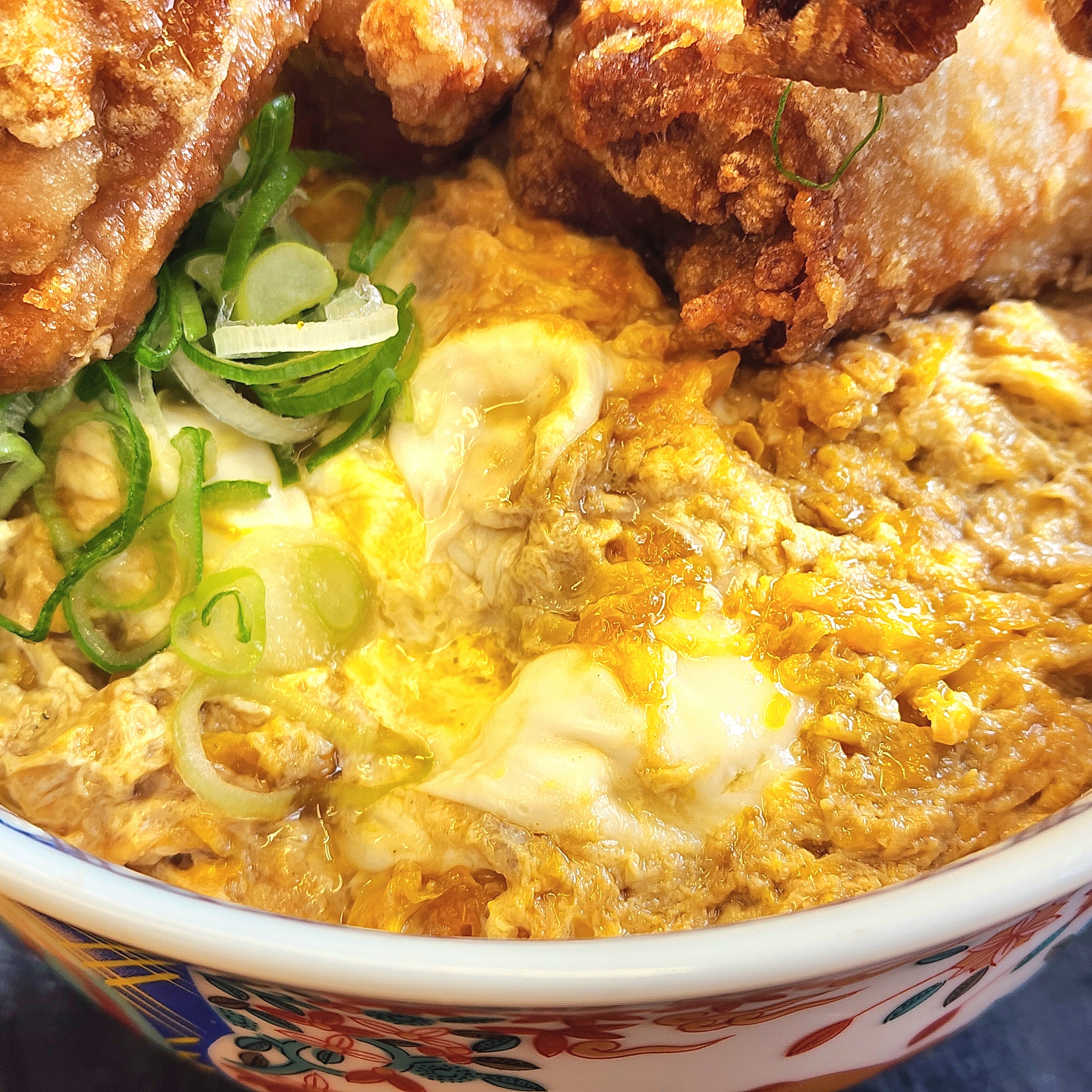 吉野家「から揚げ親子丼」