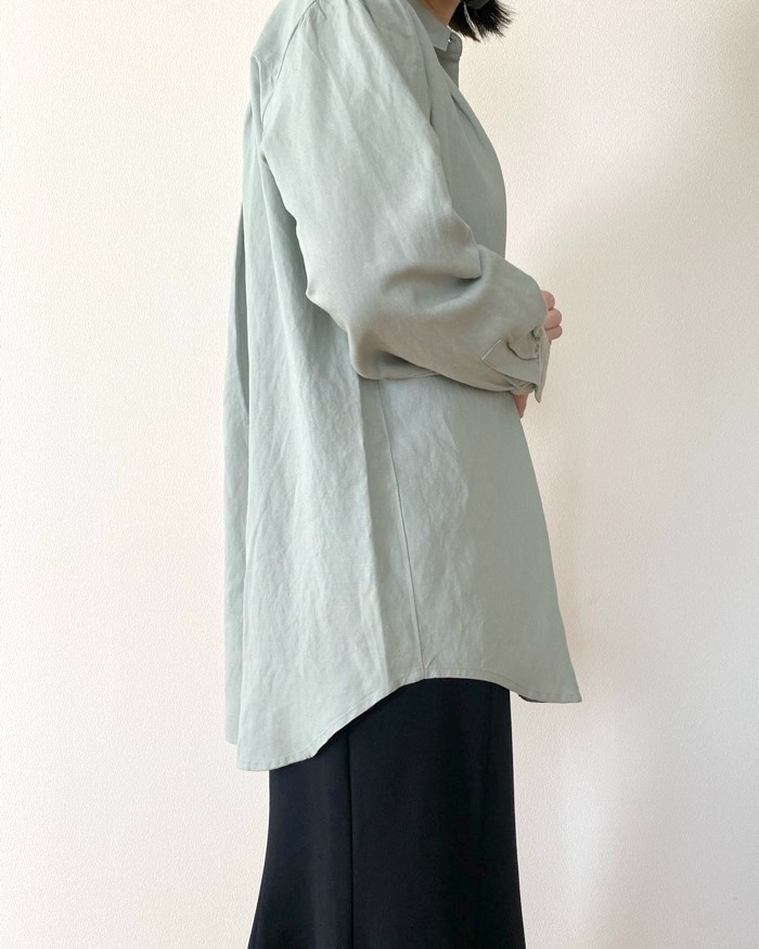 ユニクロの「リネンブレンドオーバーサイズシャツ」