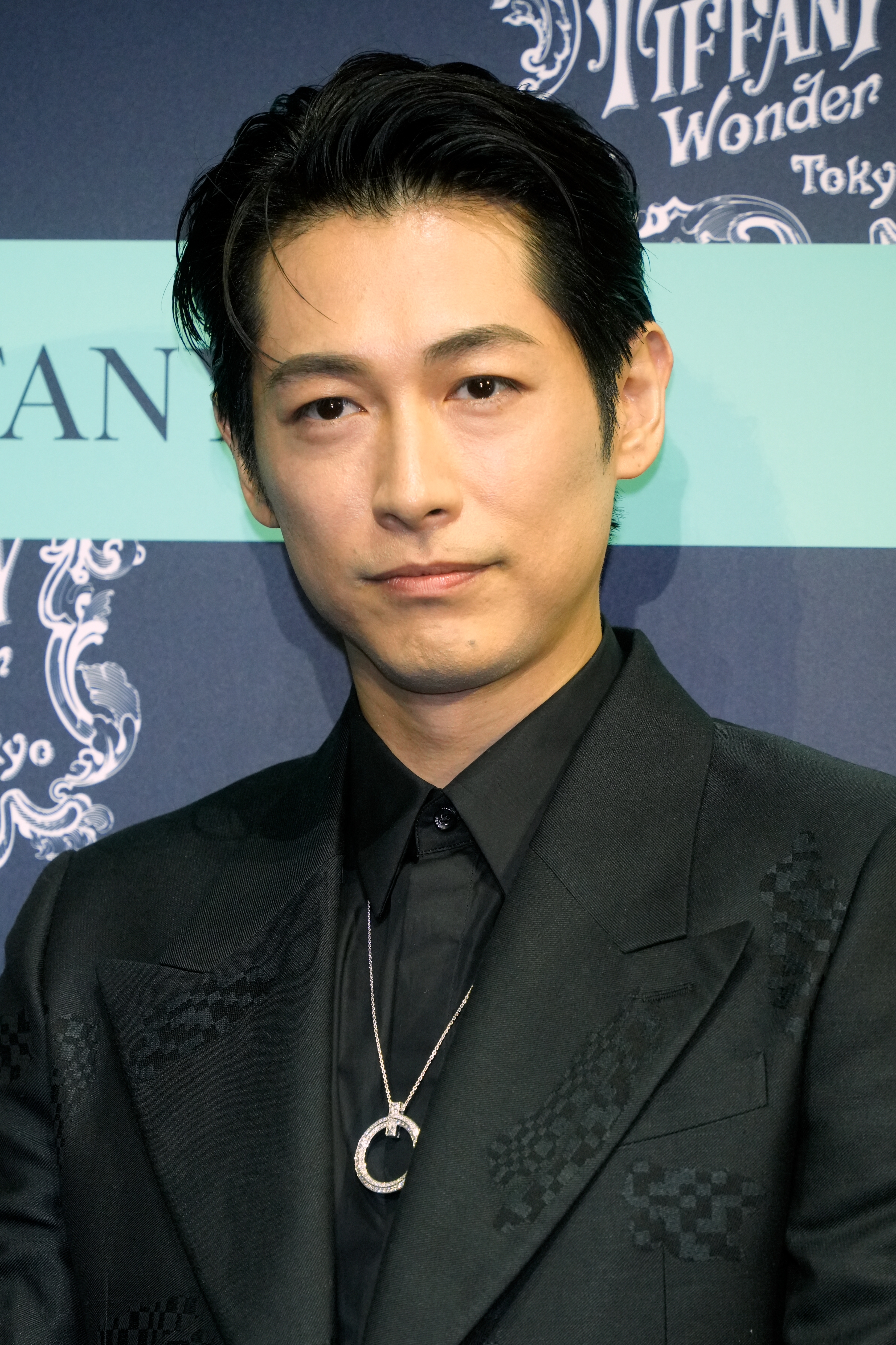 読売新聞⭐︎ディーン・フジオカ 2枚セット - メルカリ