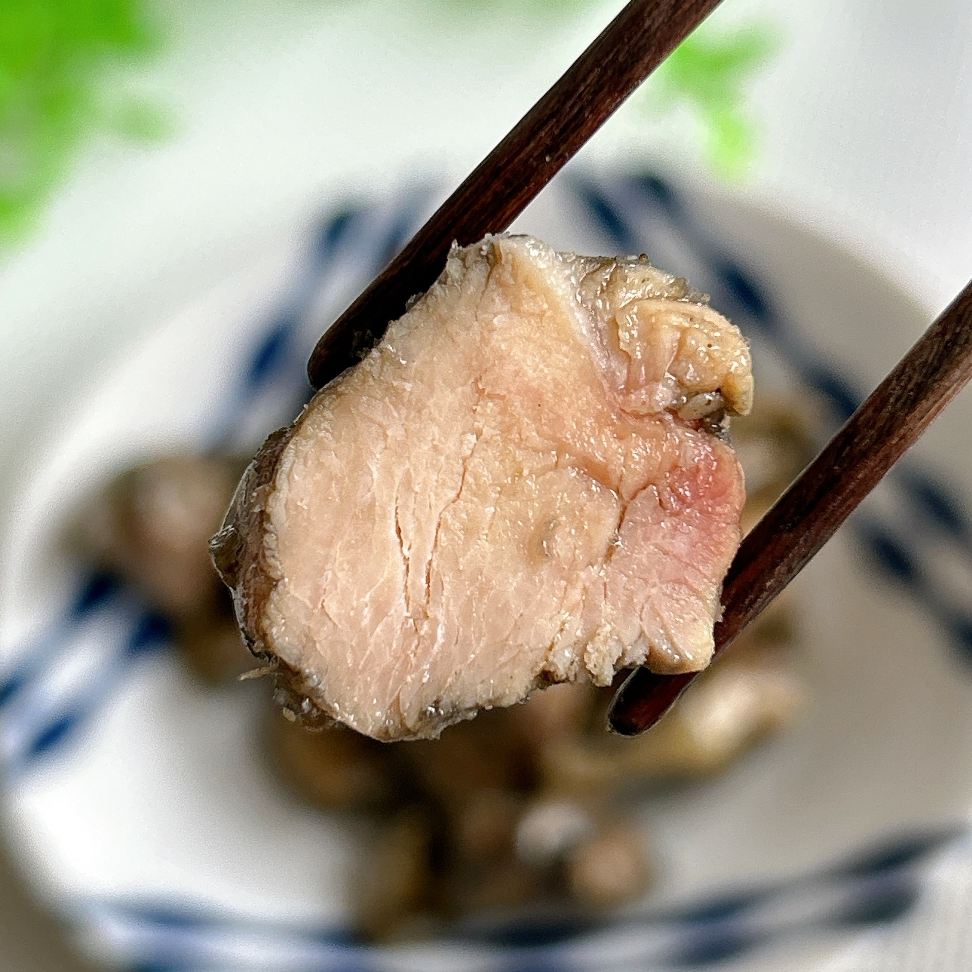 ローソン「てっげうめぇ! 炭火焼きゆず胡椒」