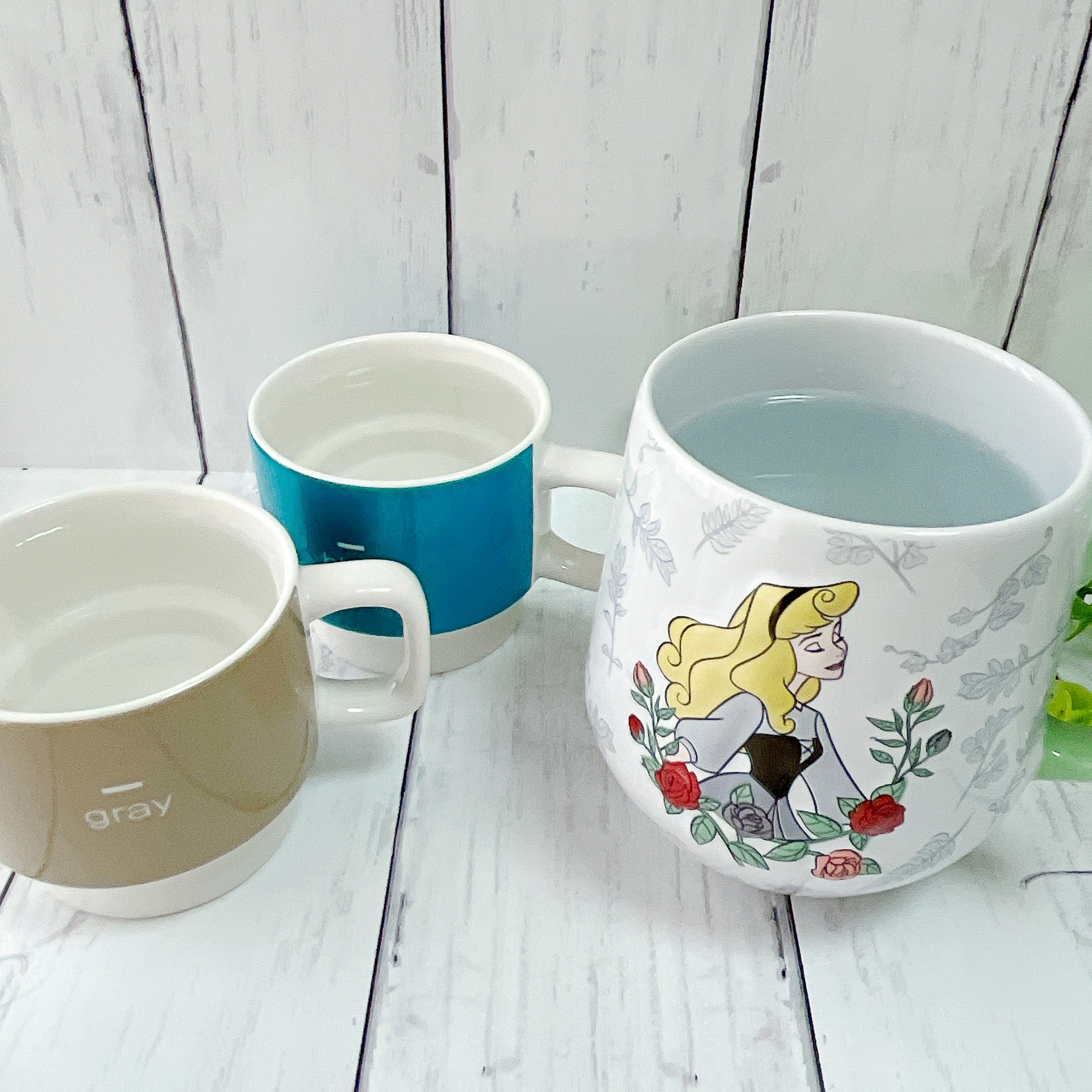 東京ディズニーリゾートで見つけた「マグカップ オーロラ」