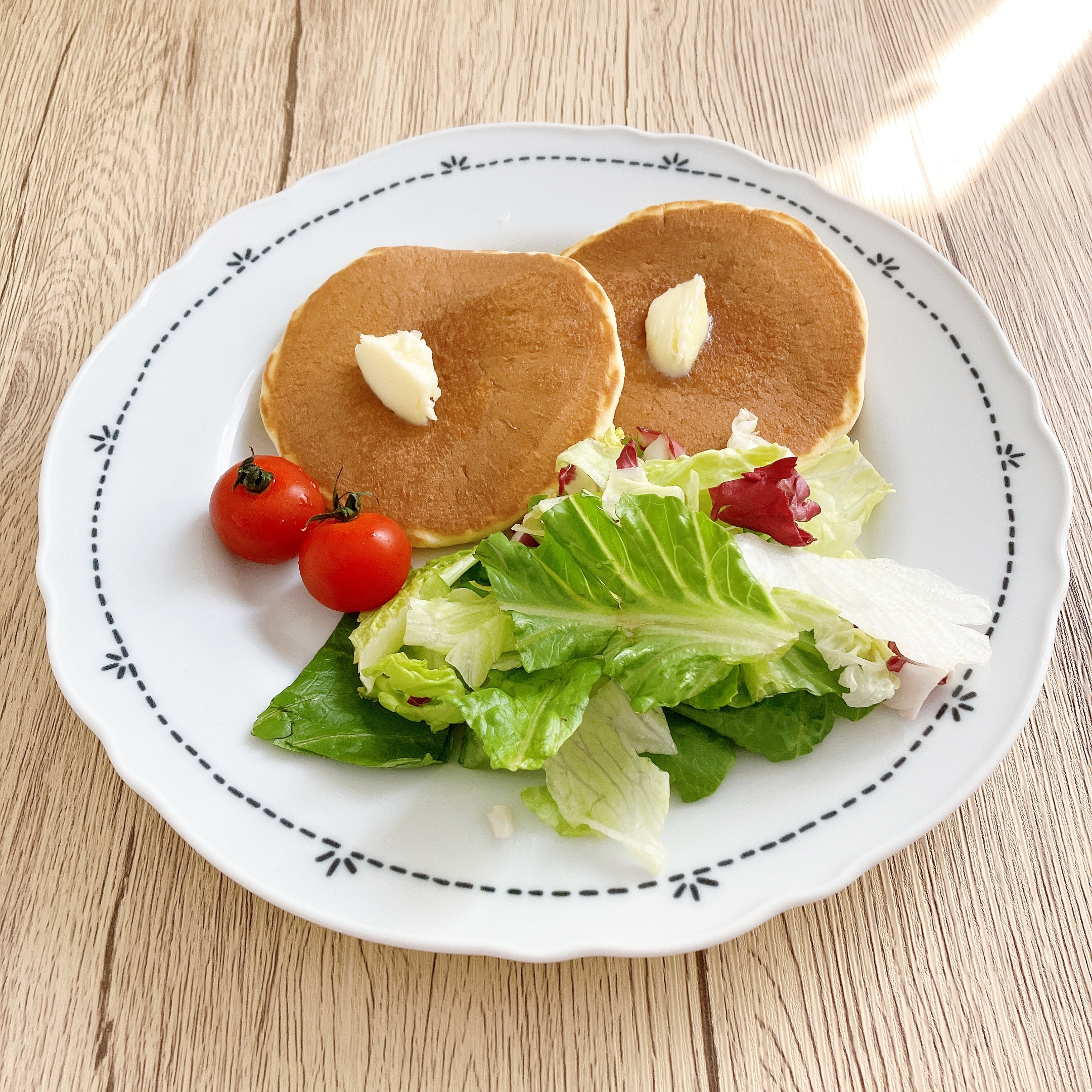 IKEA（イケア）の「UPPLAGA ウップラーガプレート（模様入り／ホワイト・28cm）」