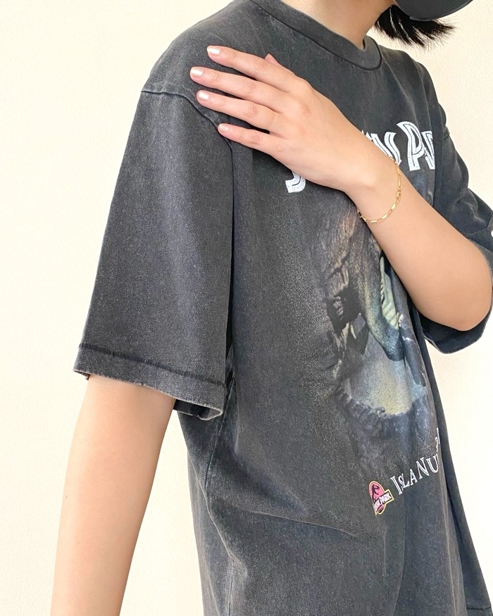 GUの「ウォッシュドグラフィックT（5分袖） MOVIE」