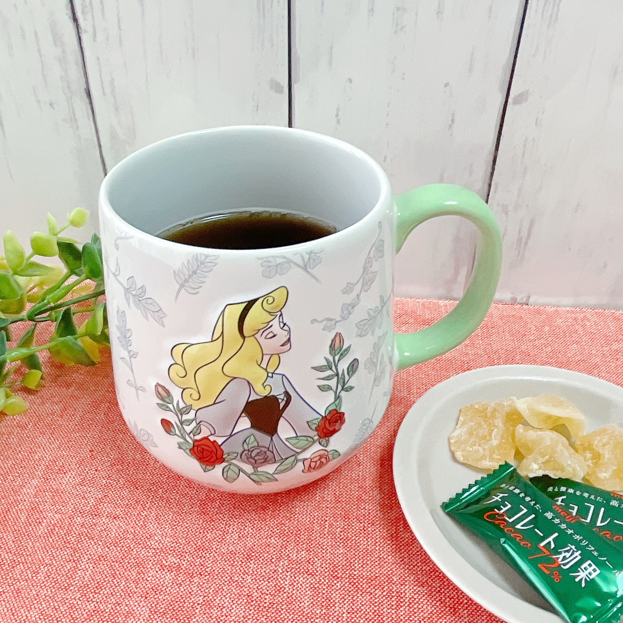 ディズニーランドで見つけた「オーロラ姫のマグカップ」がめちゃ